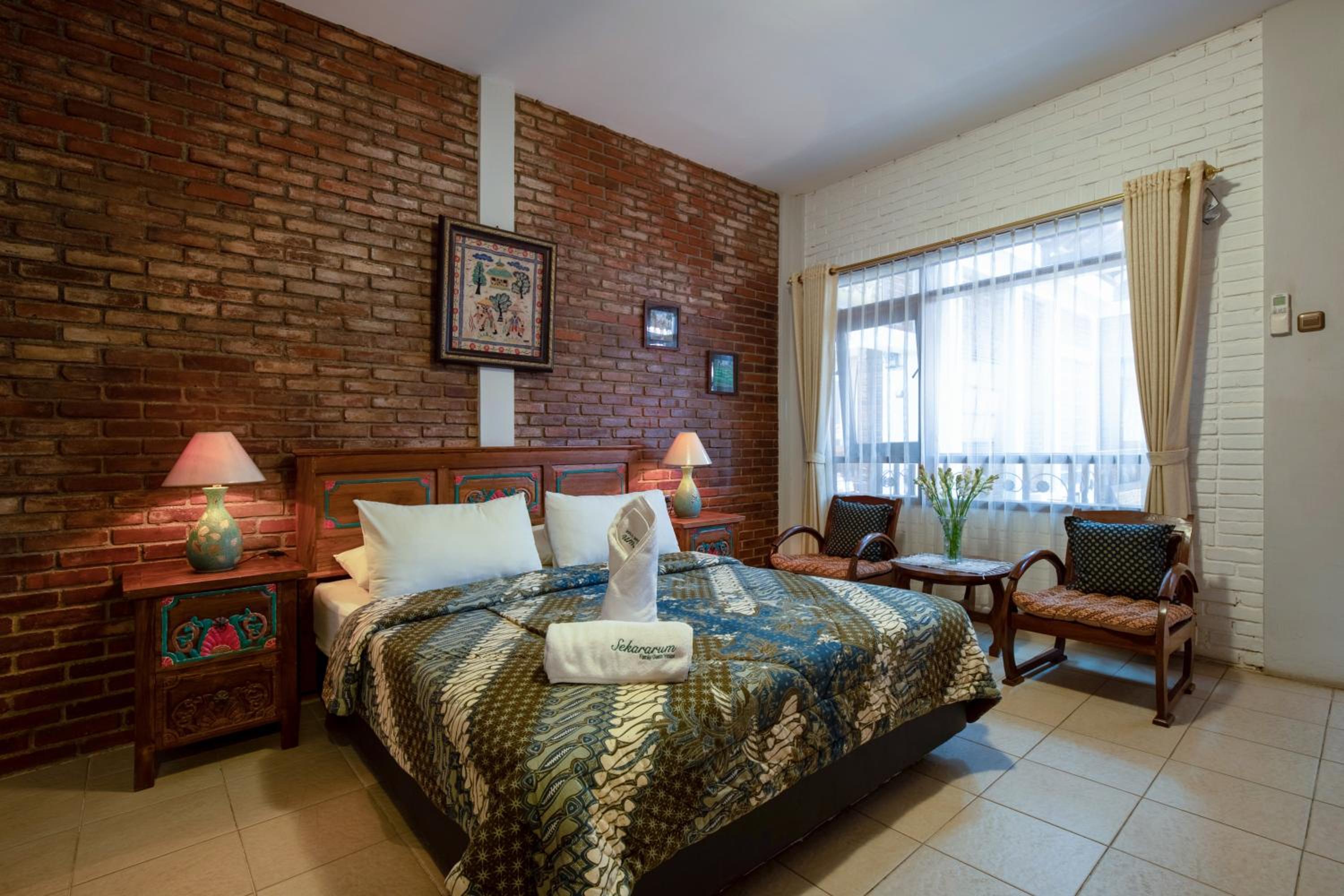 Deluxe Room - Photo 1