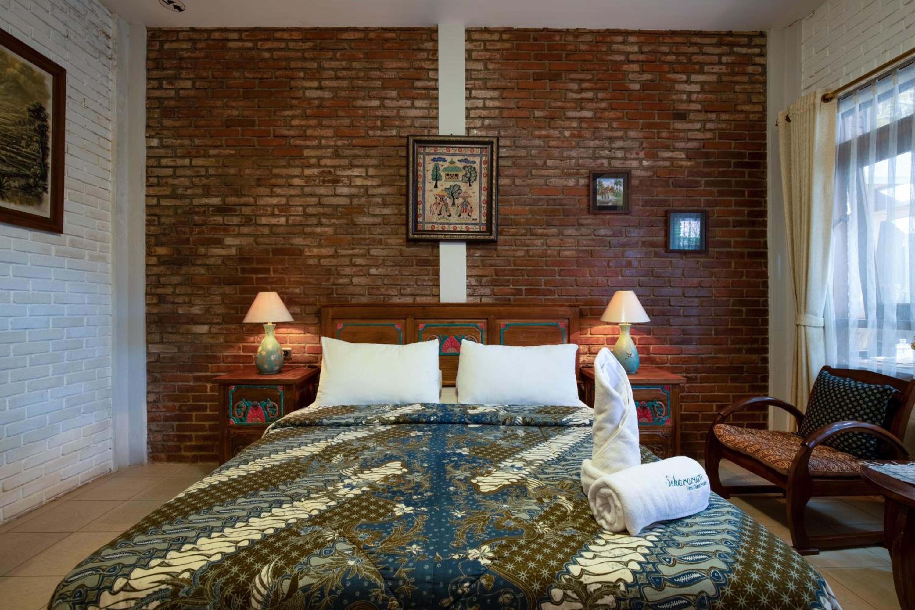 Deluxe Room - Photo 2