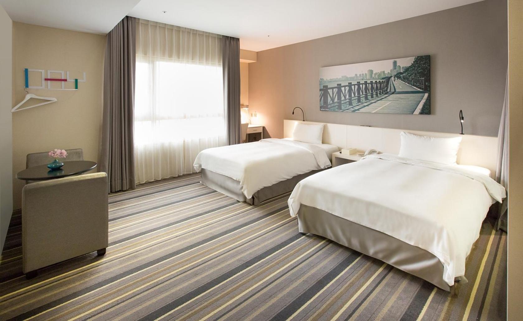 Classic Twin Room - Photo 3