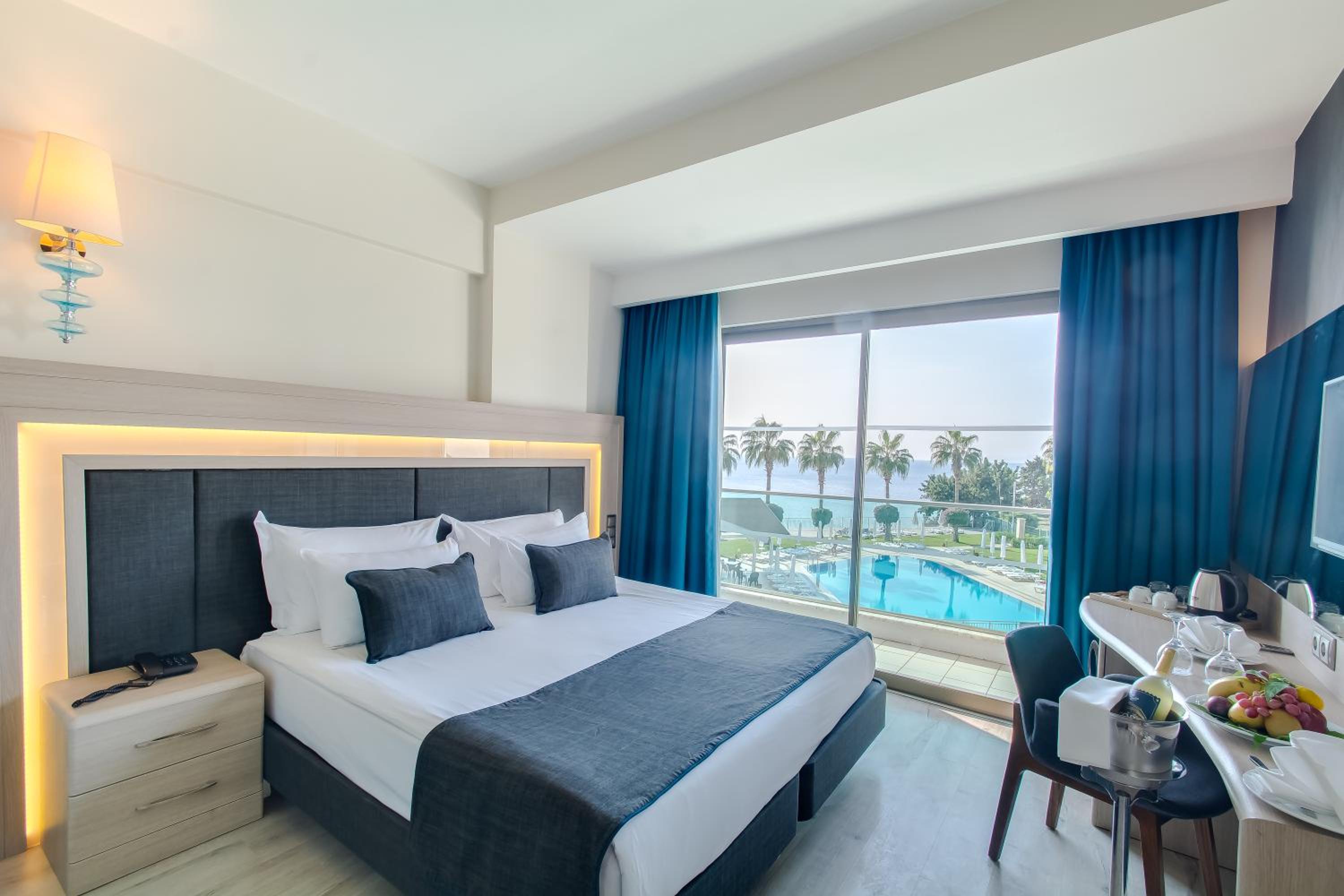 Standard Double or Twin Room with Sea View
