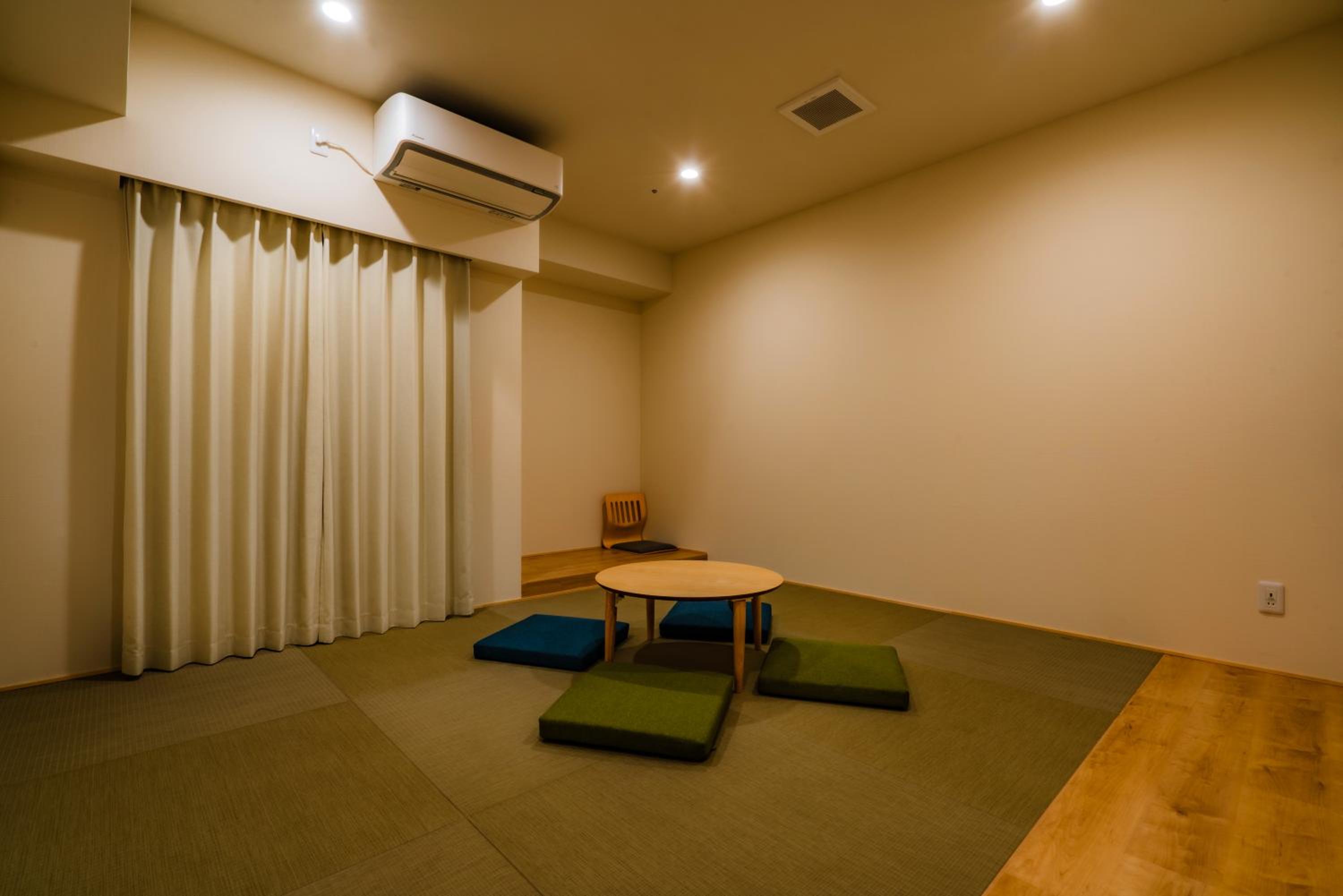 Superior Suite - Photo 21