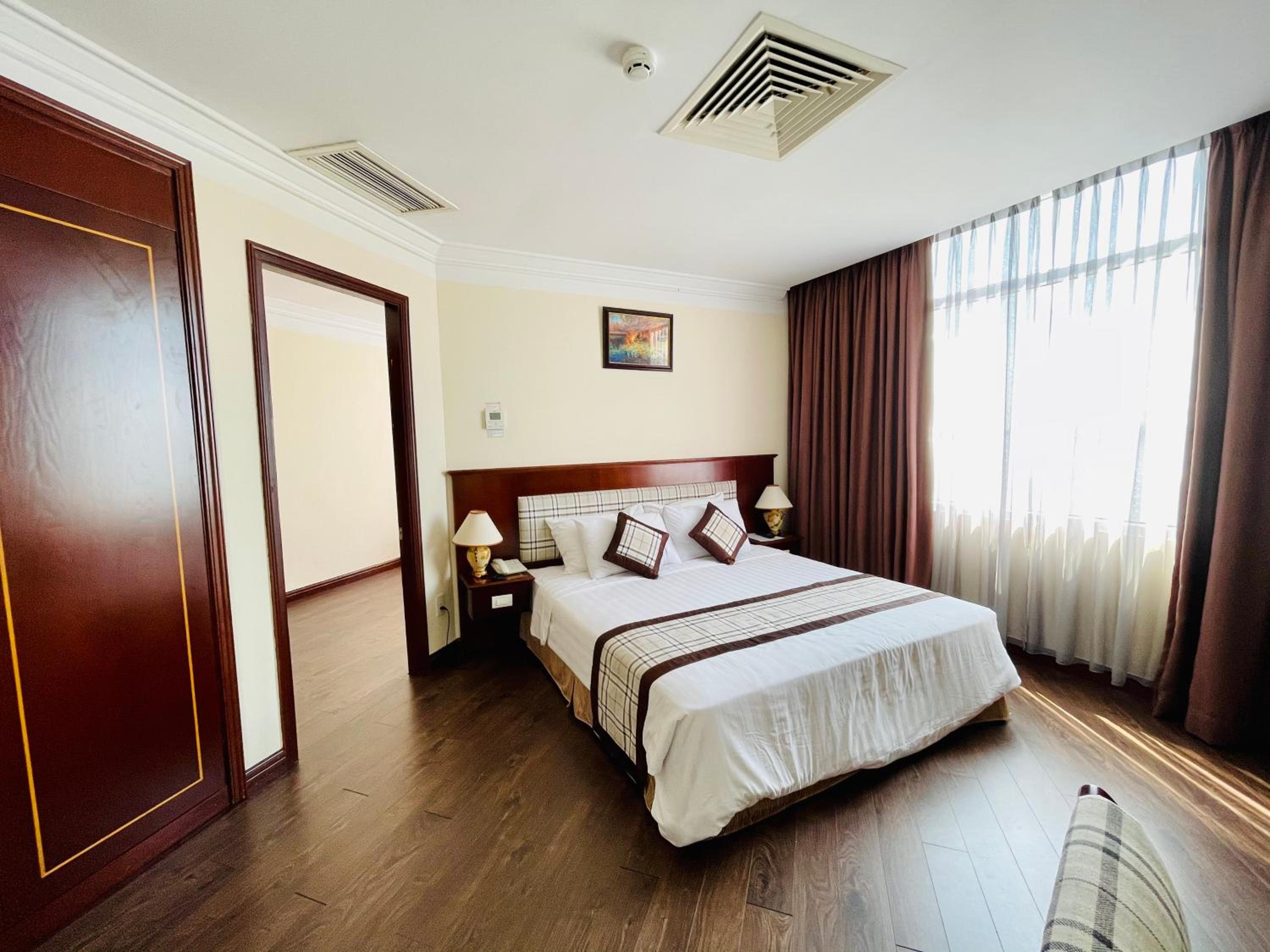 Senior Deluxe Double Room photo 1