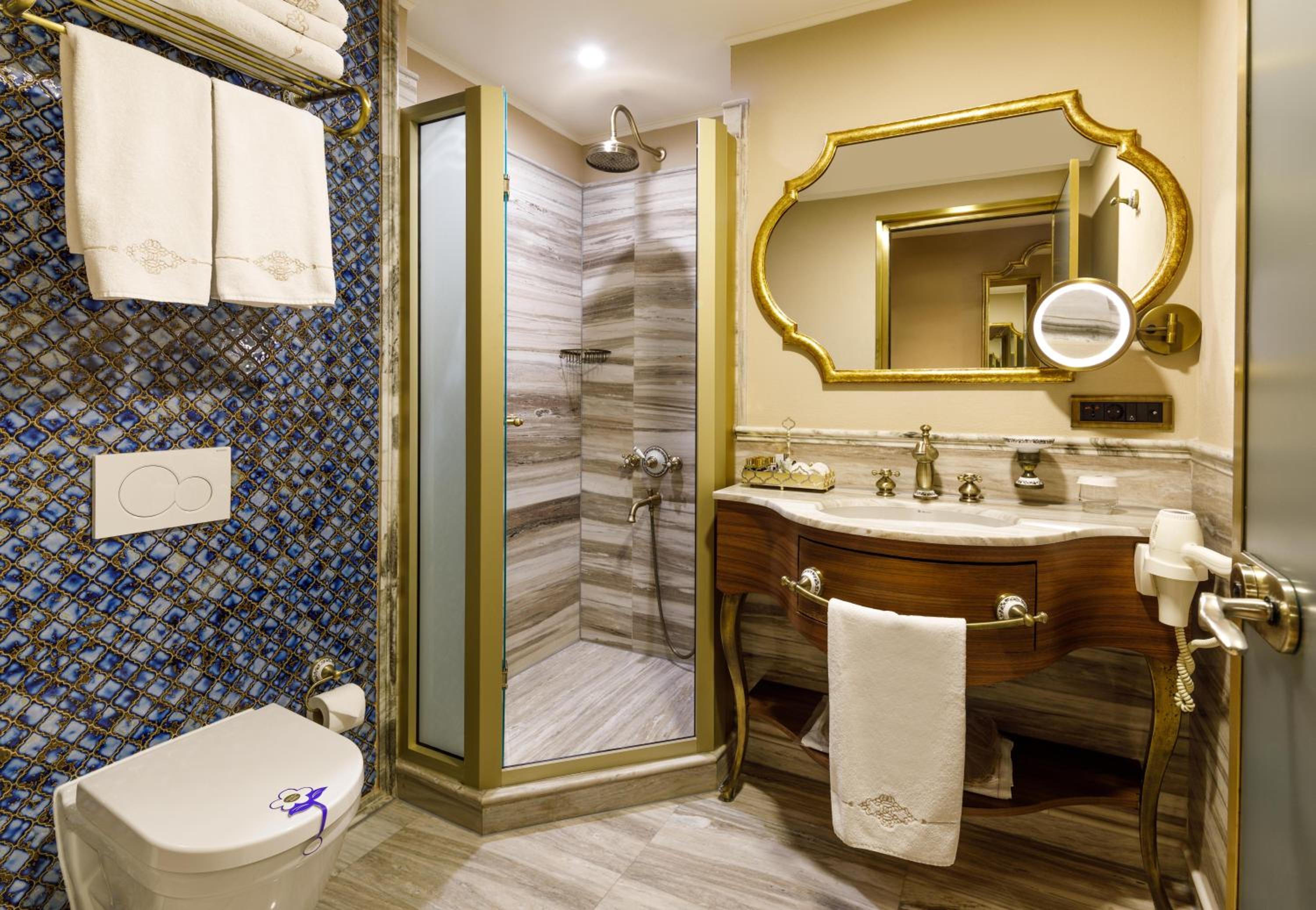 Deluxe Triple Room - Photo 5