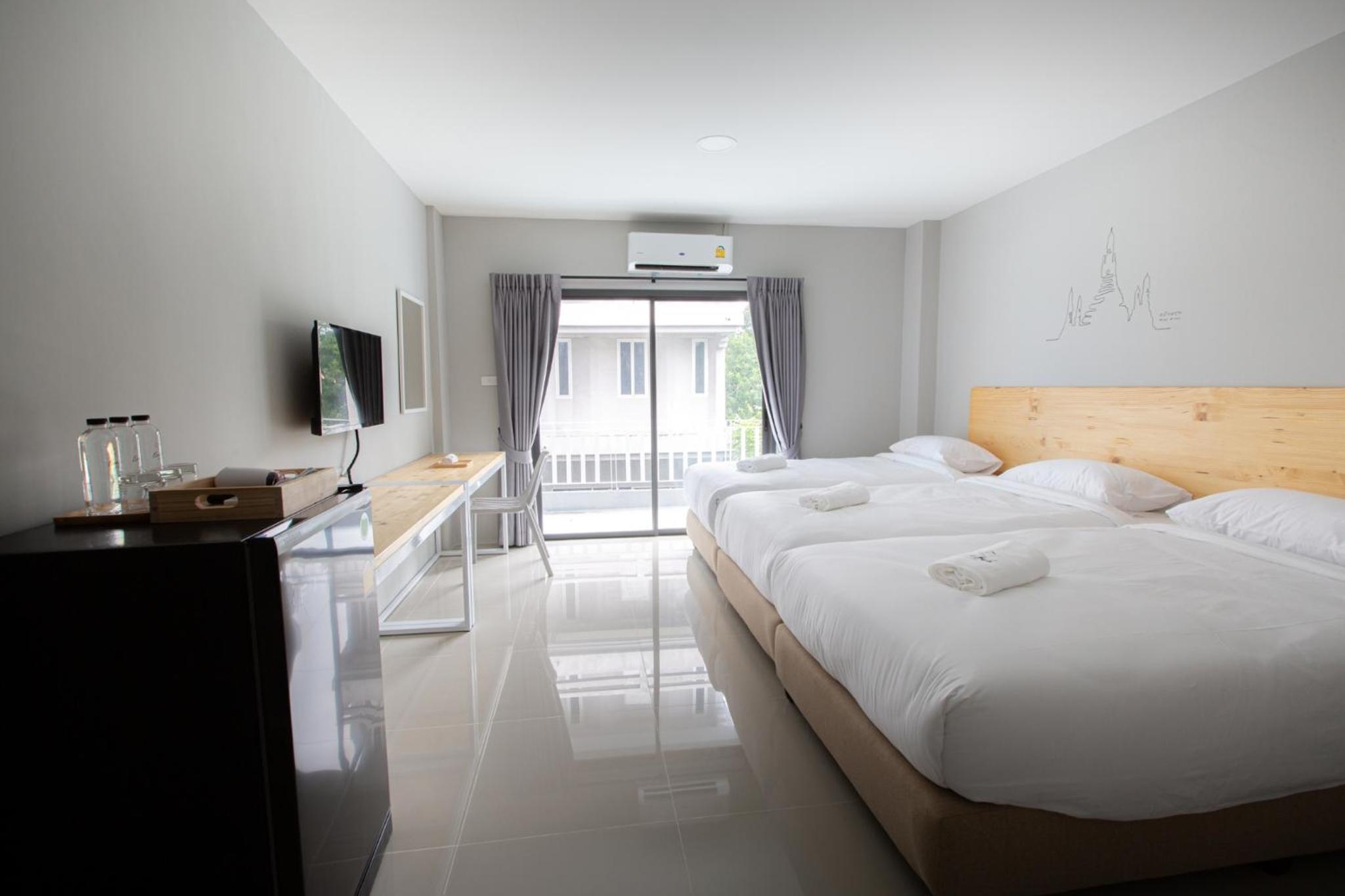 Triple Room - Photo 2