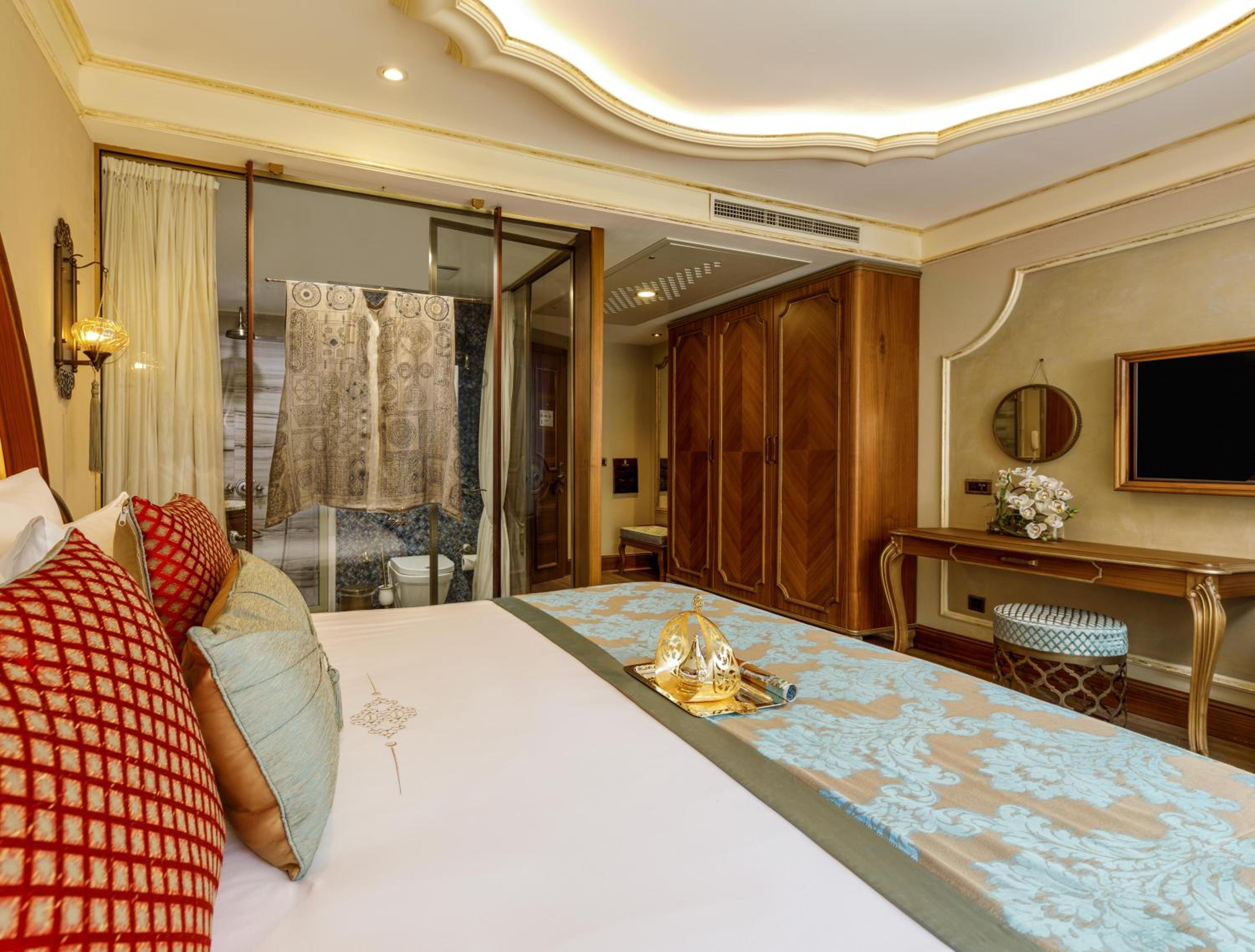Deluxe Double Room with Terrace