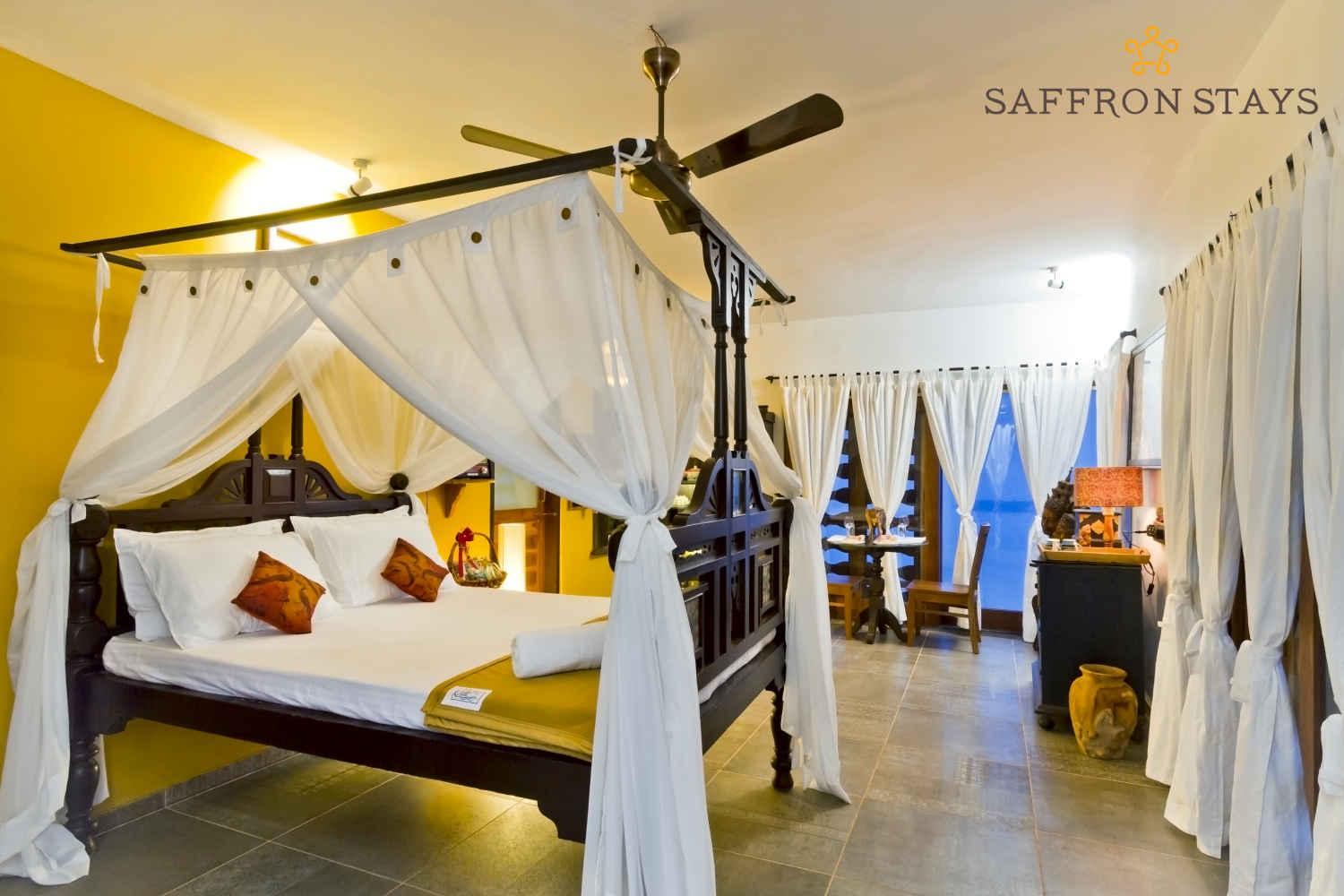 Deluxe Double Room with Balcony