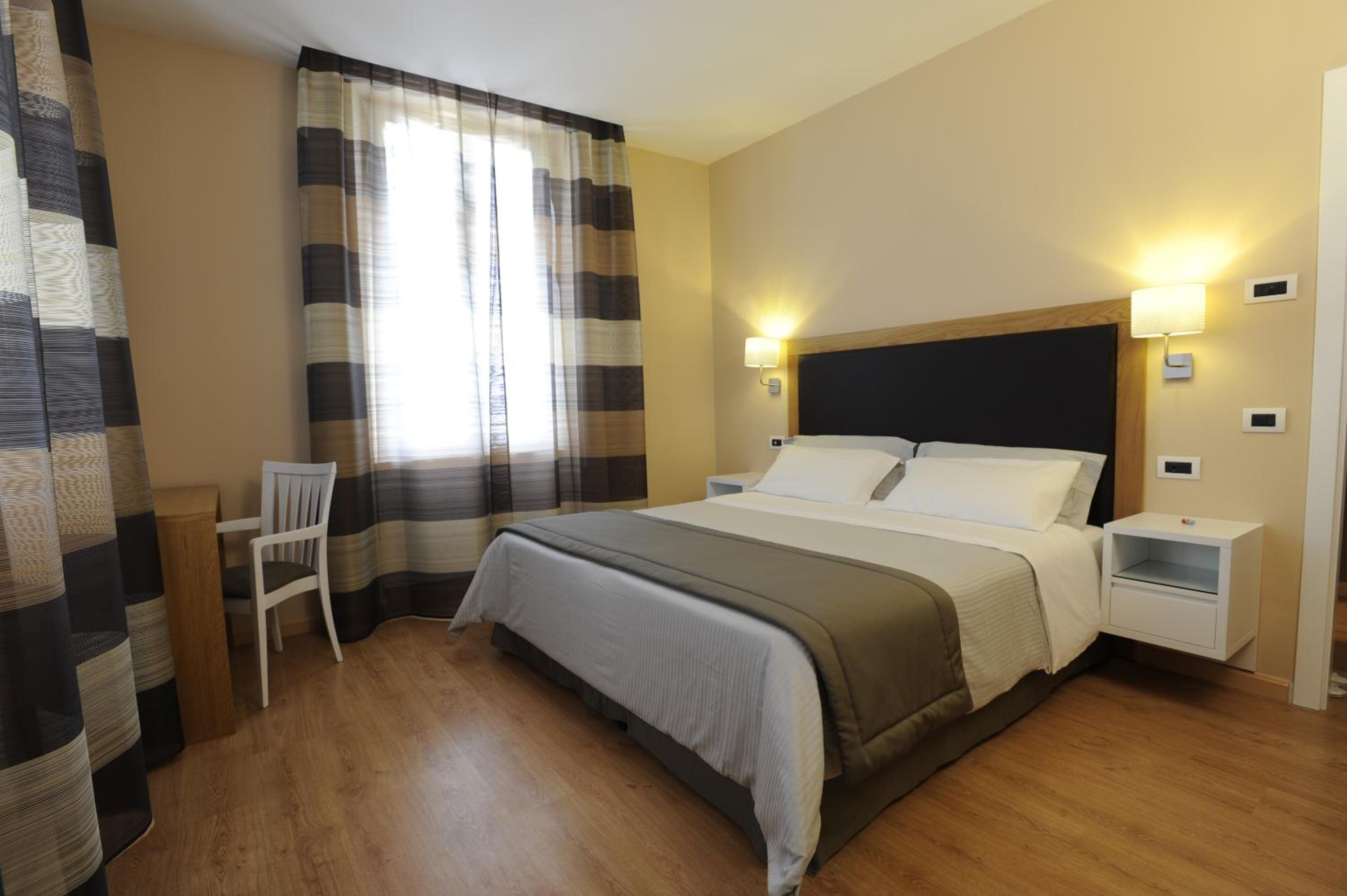 Double Room - Photo 1
