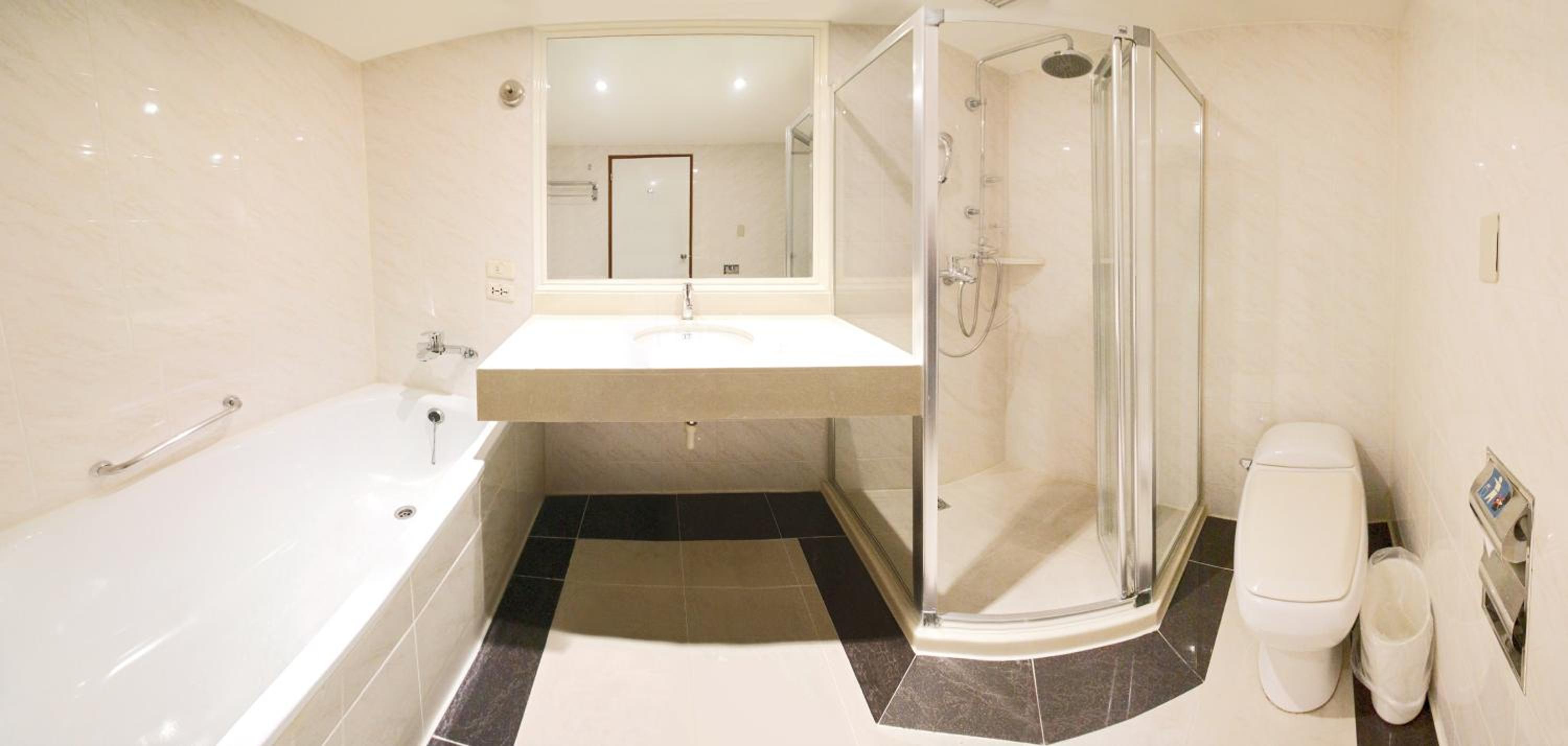 Standard Double Room - Photo 3
