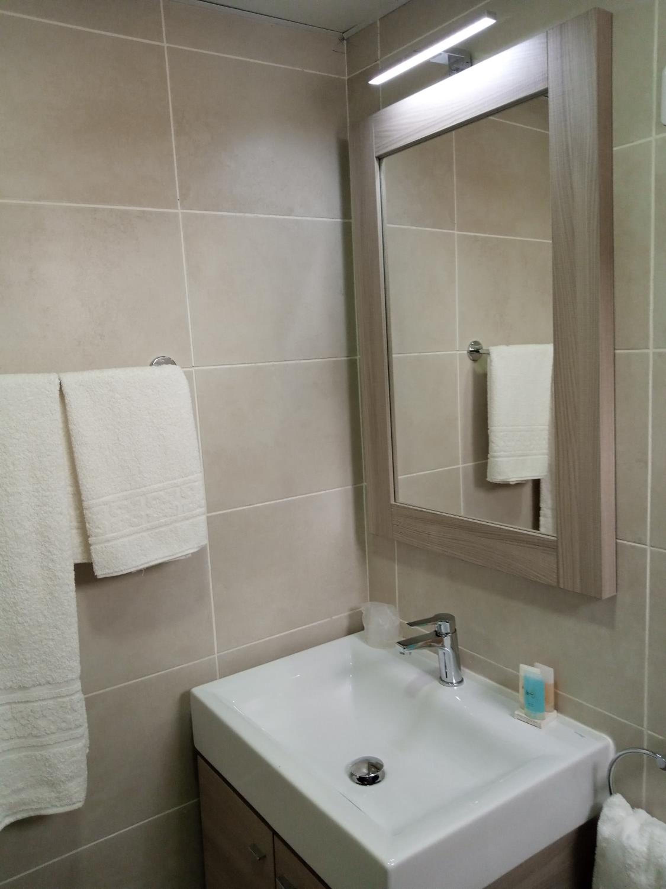 Single Room photo 2