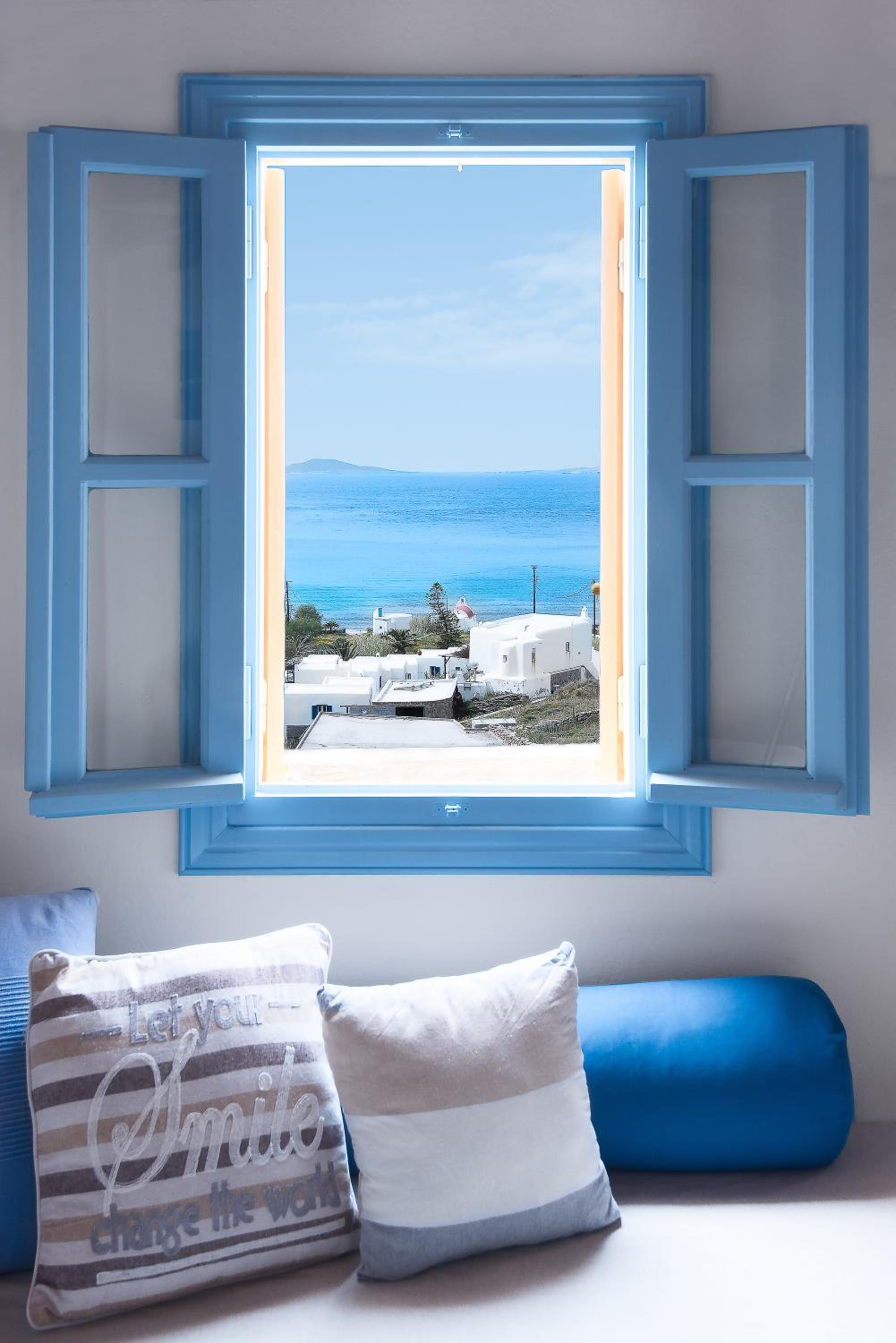 Split Level Apartment with Sea View photo 3
