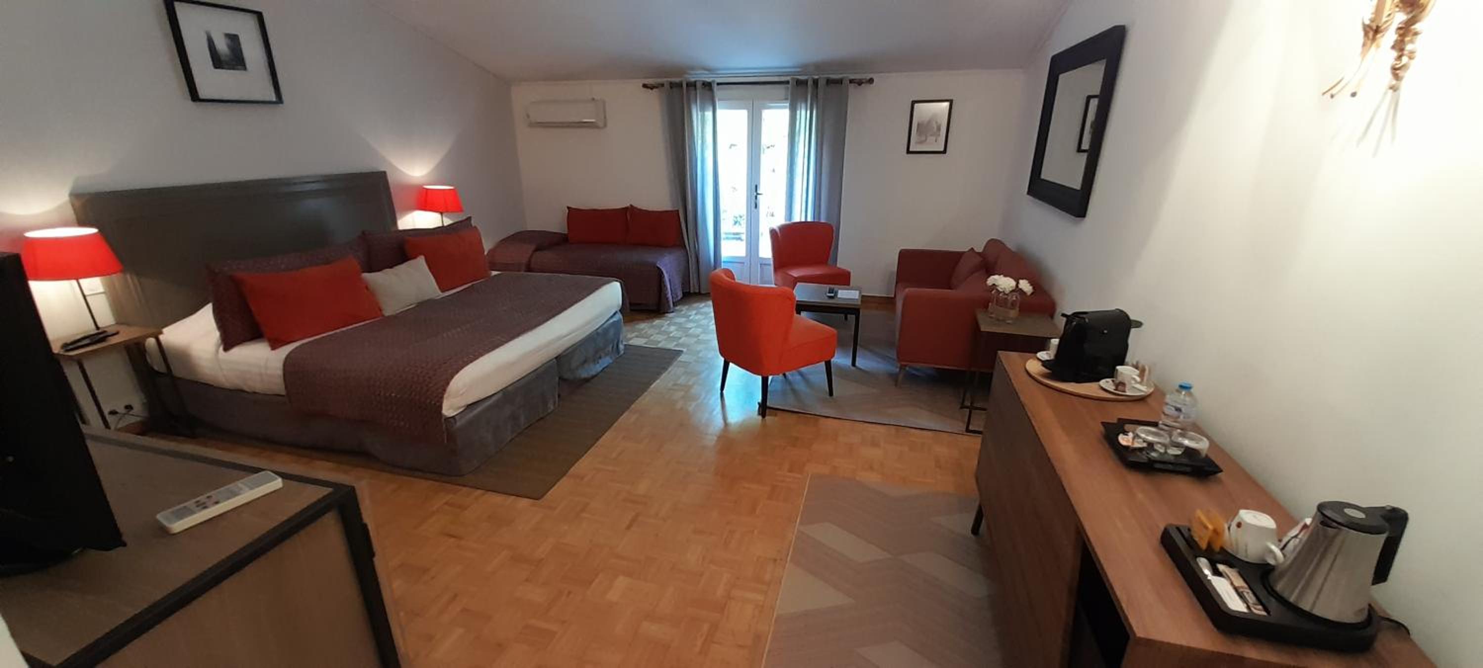 Junior Suite with Terrace - Photo 10