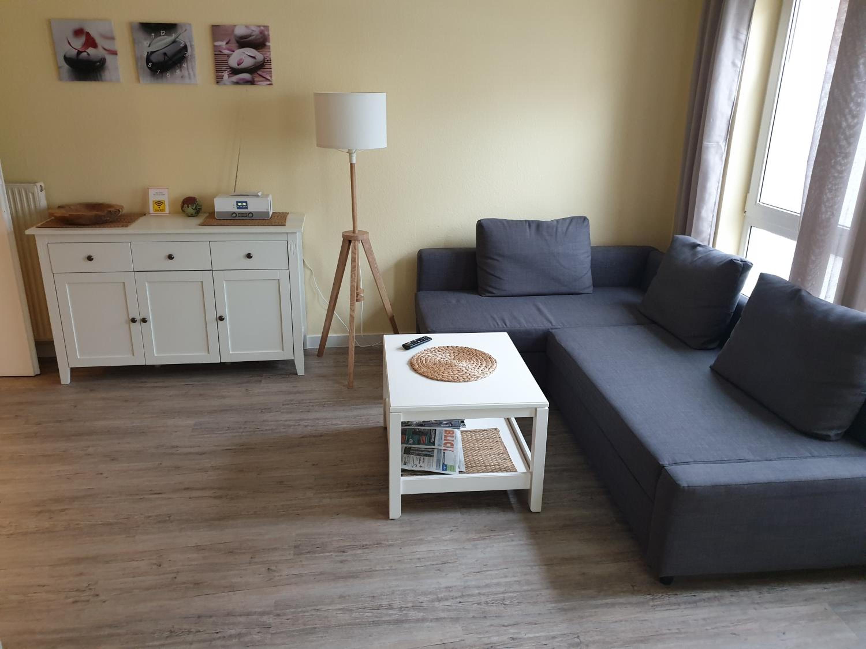 One-Bedroom Apartment photo 1