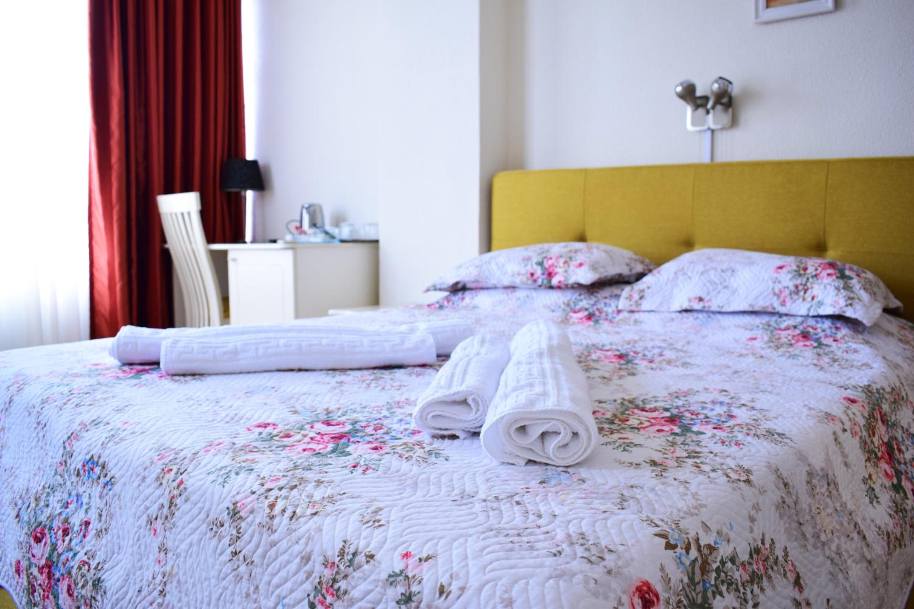 Classic Double Room - Photo 13