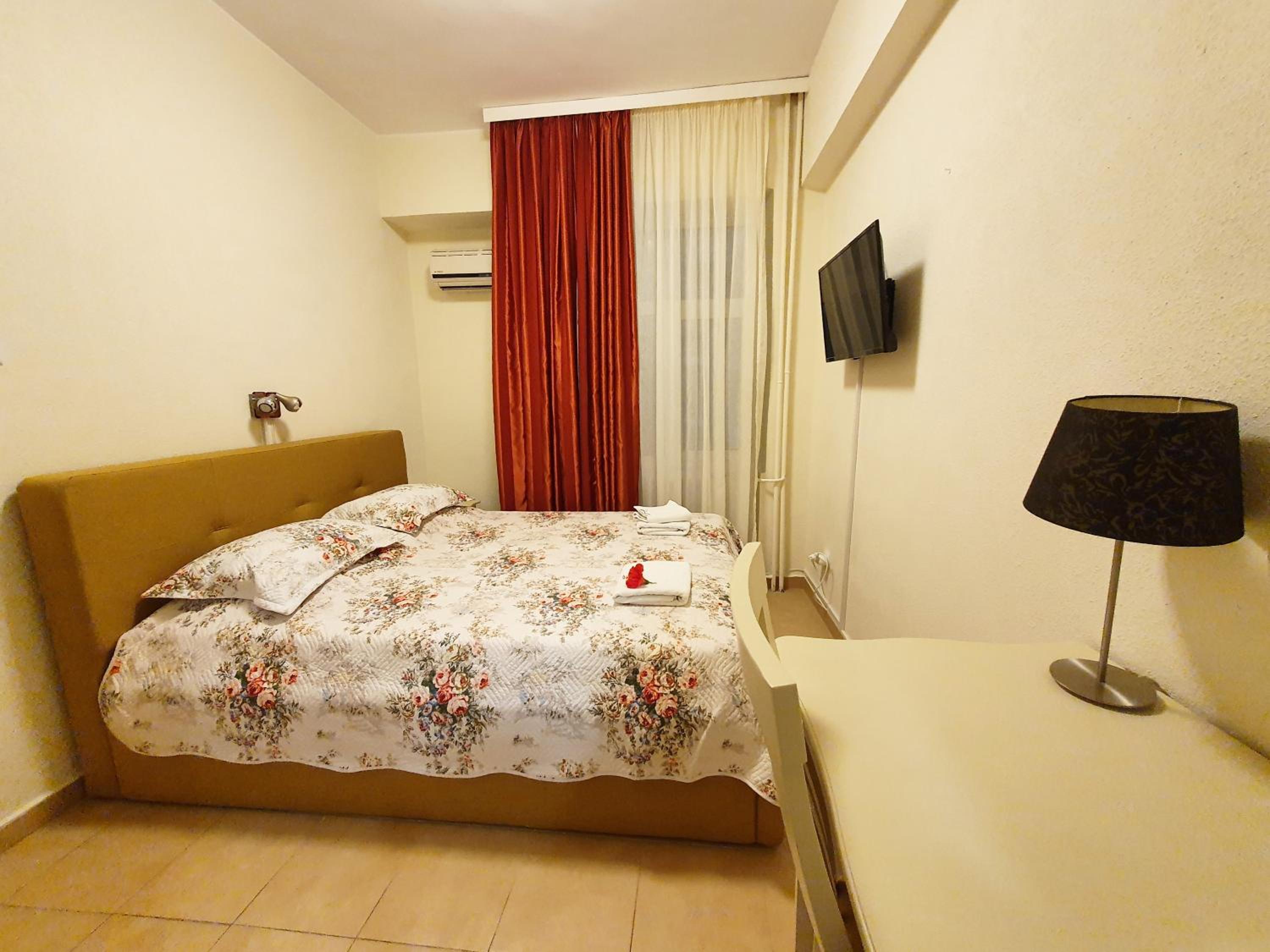 Classic Double Room - Photo 4