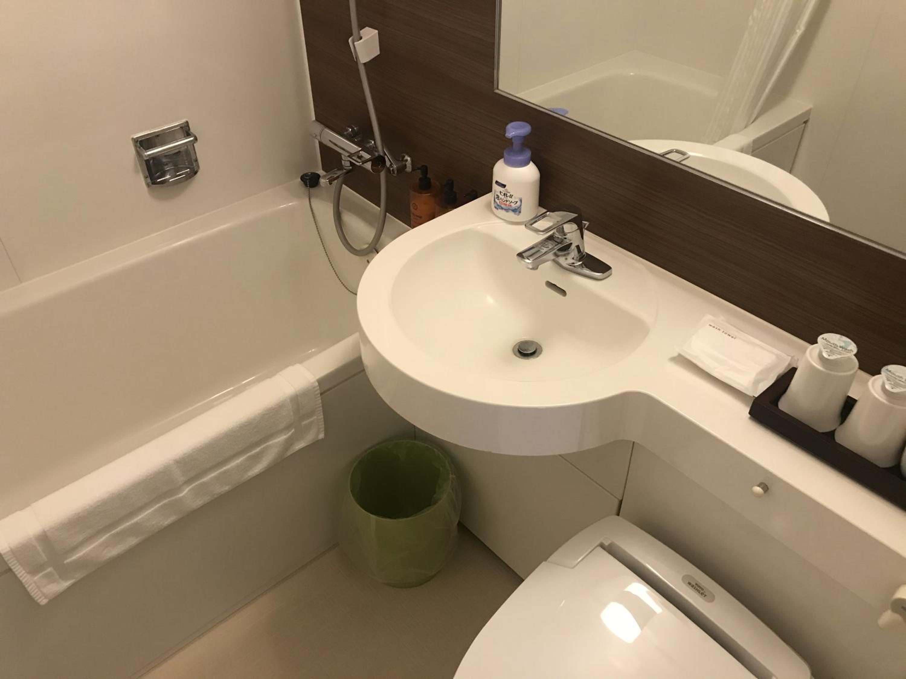 Double Room-Non-Smoking - Photo 6