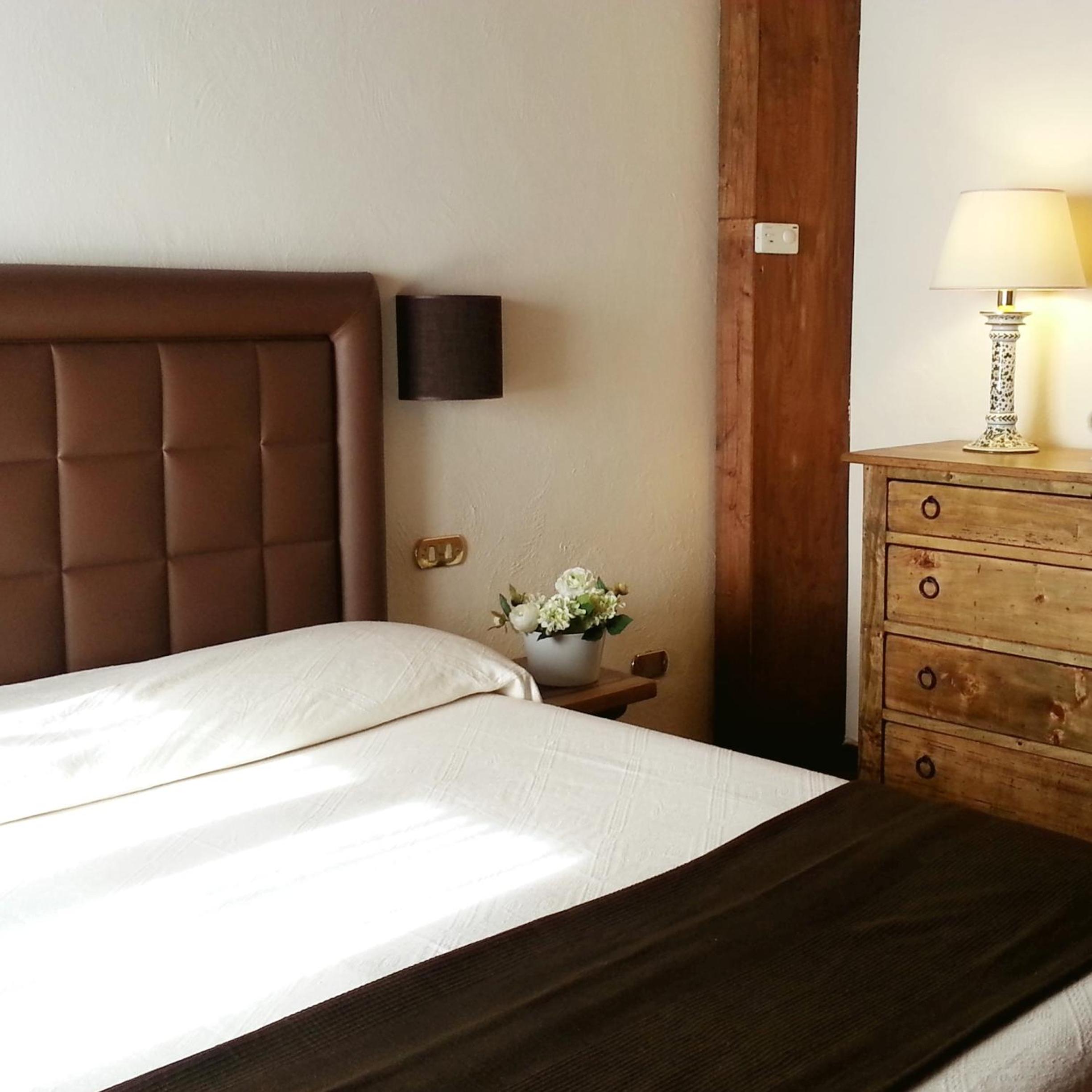 Standard Double Room - Photo 3