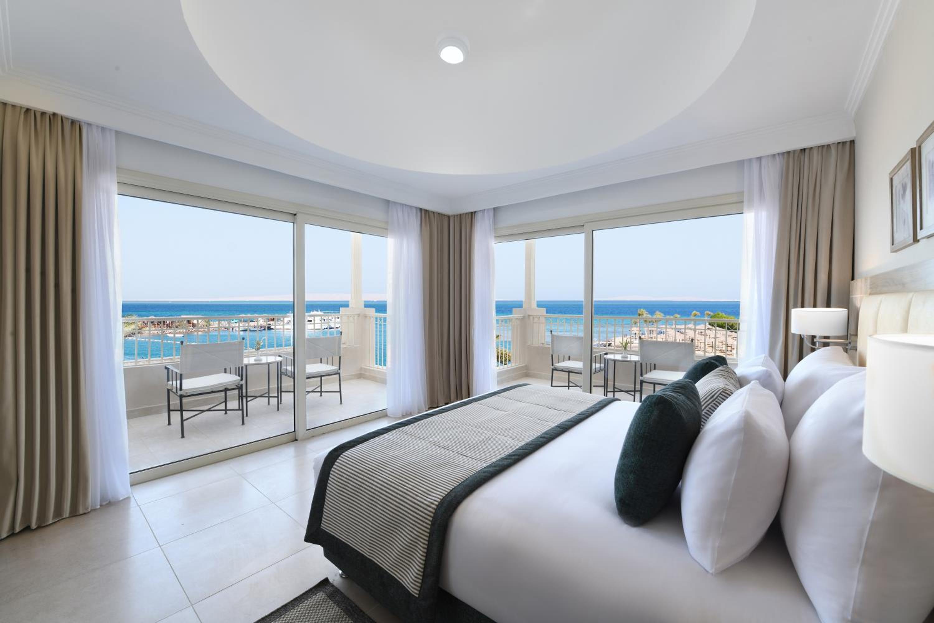 Executive Suite Sea View