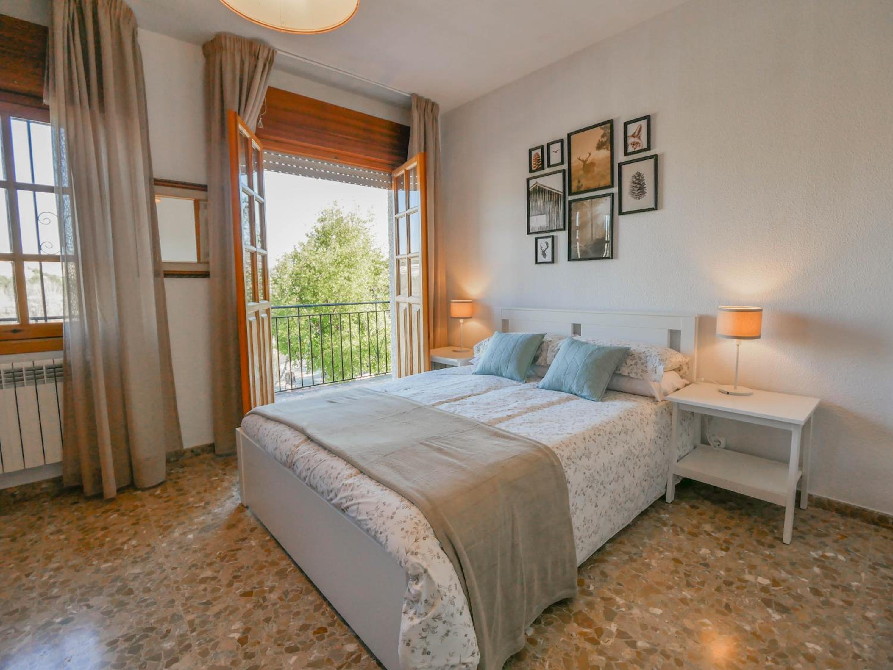Four-Bedroom House - Photo 5