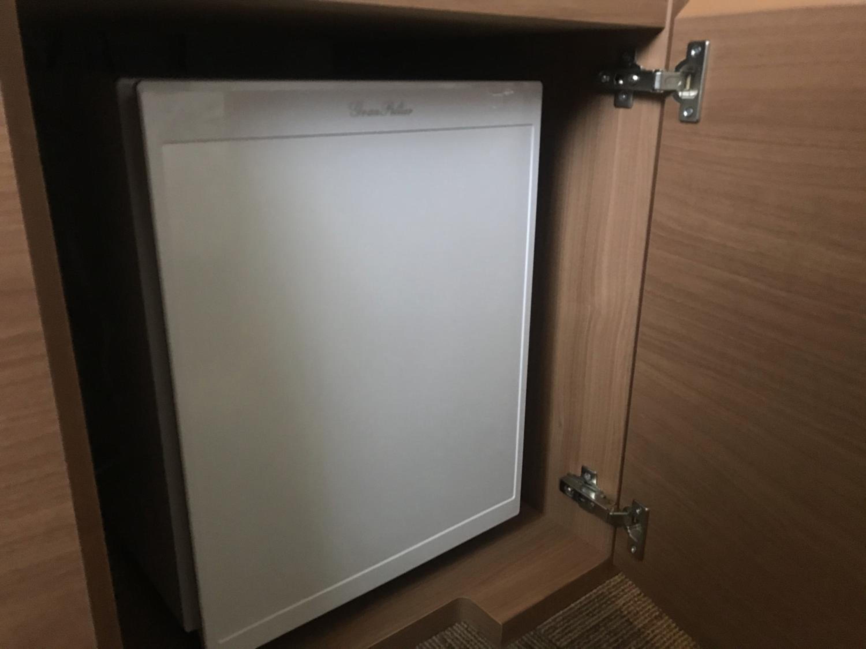 Double Room-Non-Smoking - Photo 3