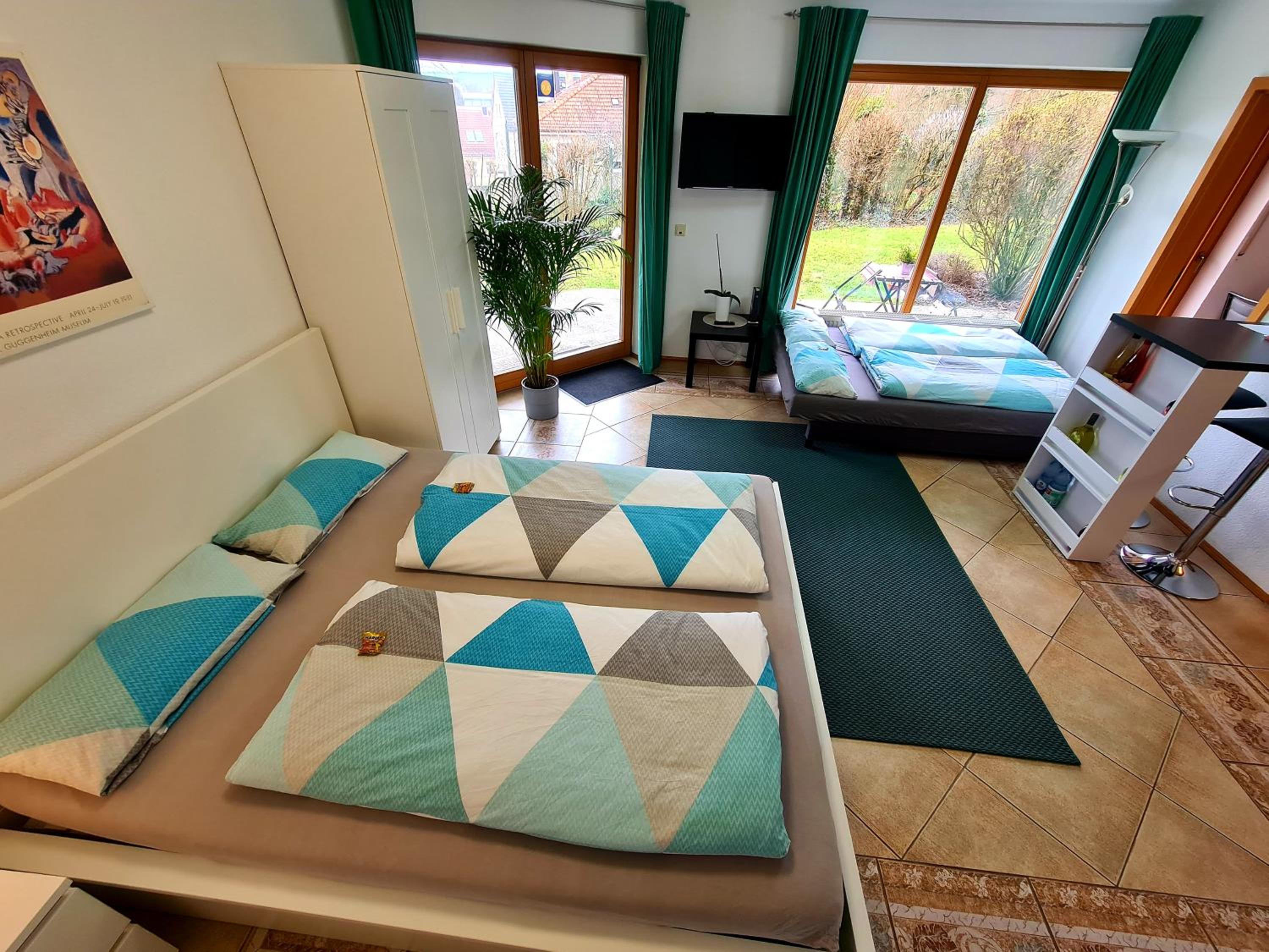 Apartment with Terrace - Photo 9