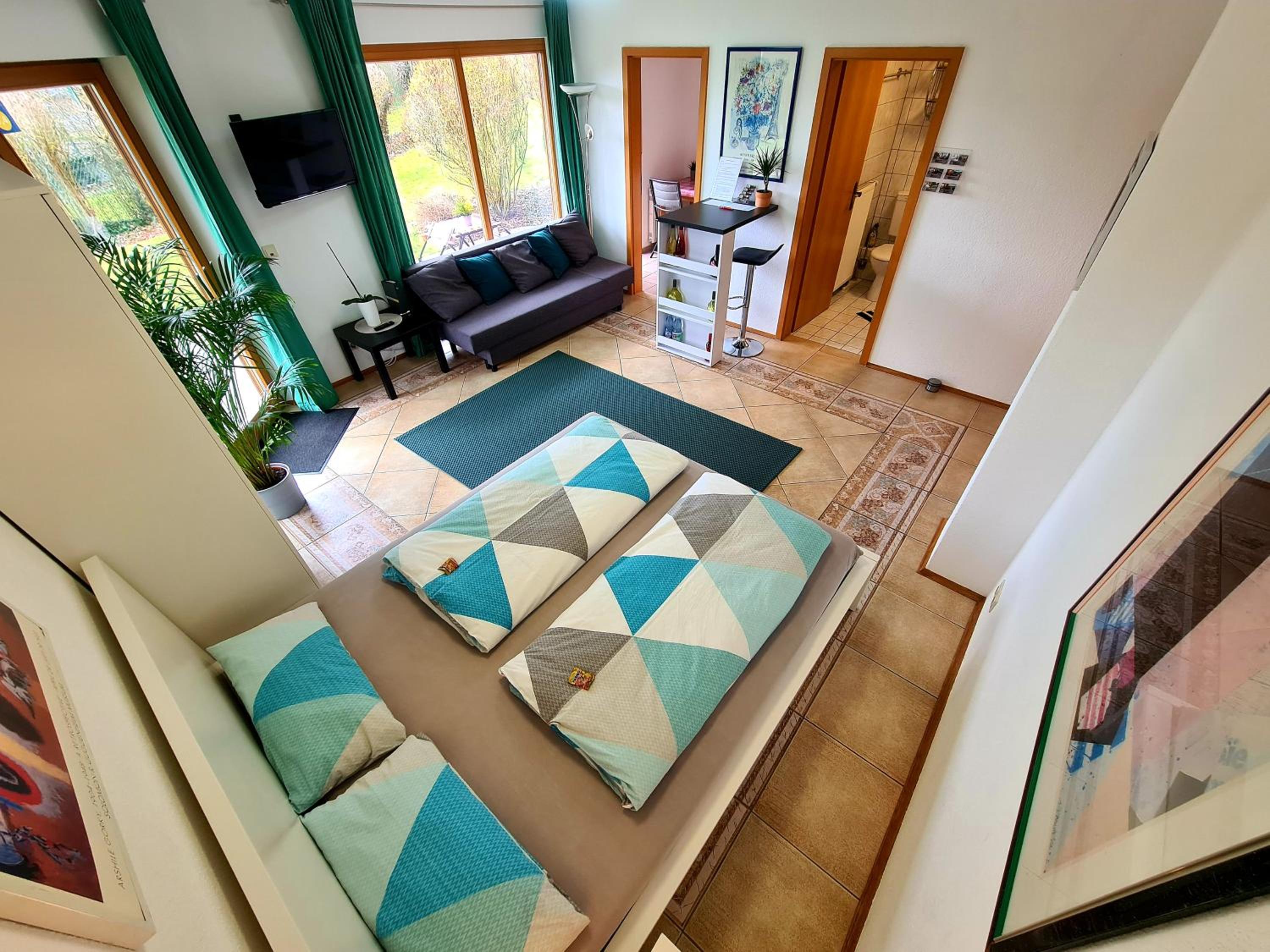 Apartment with Terrace - Photo 6