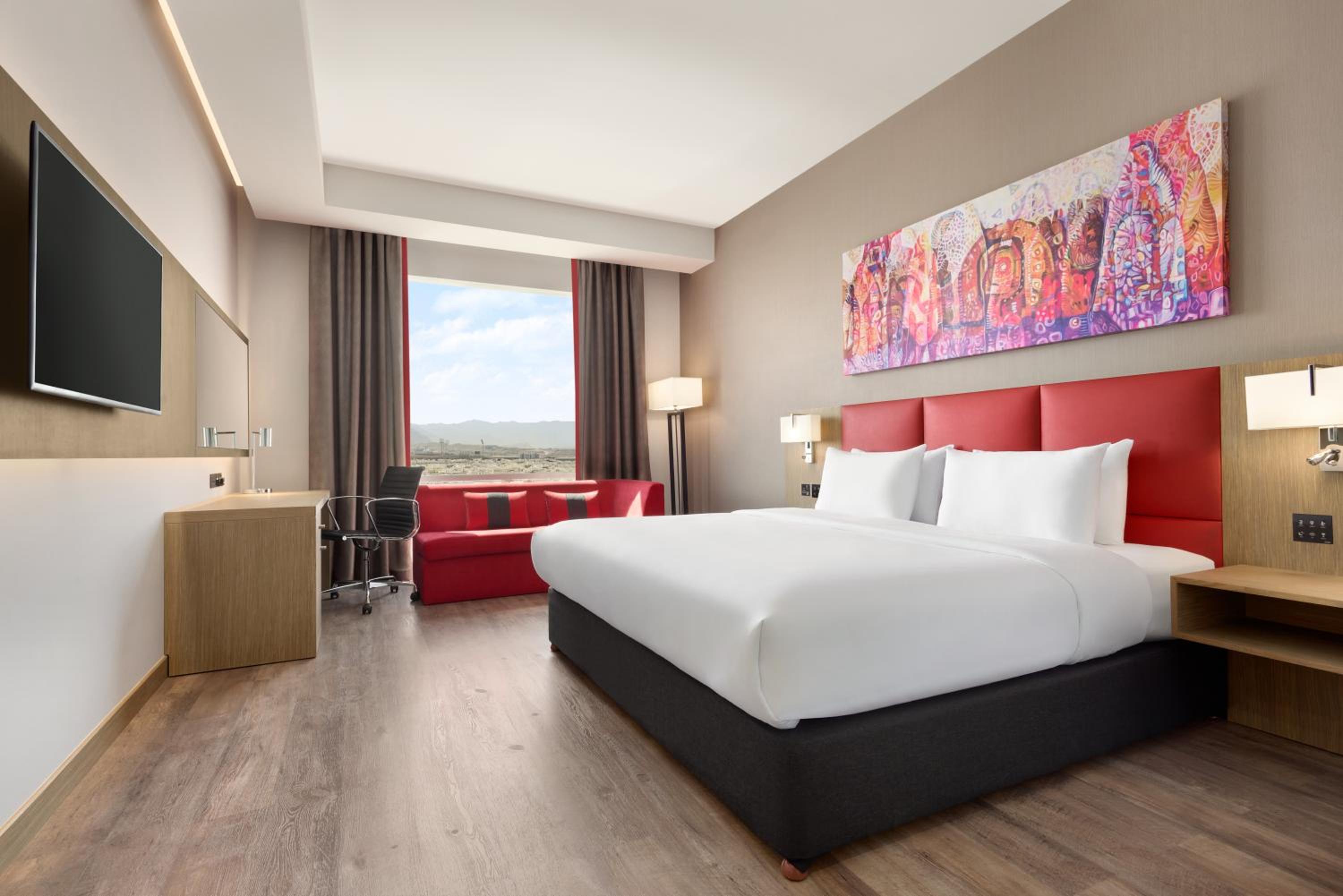 Deluxe King Room - Photo 3