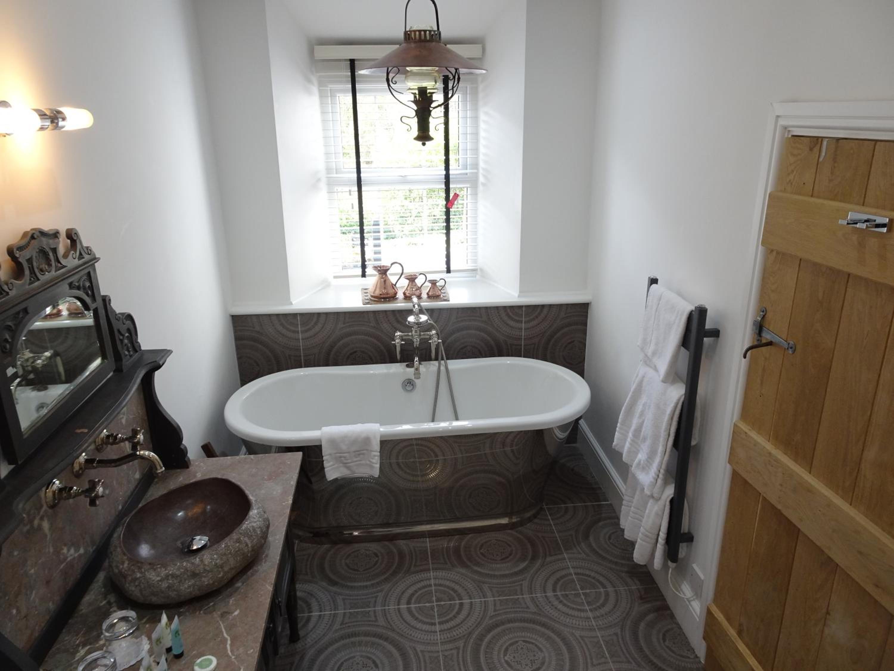 Deluxe King Room photo 2