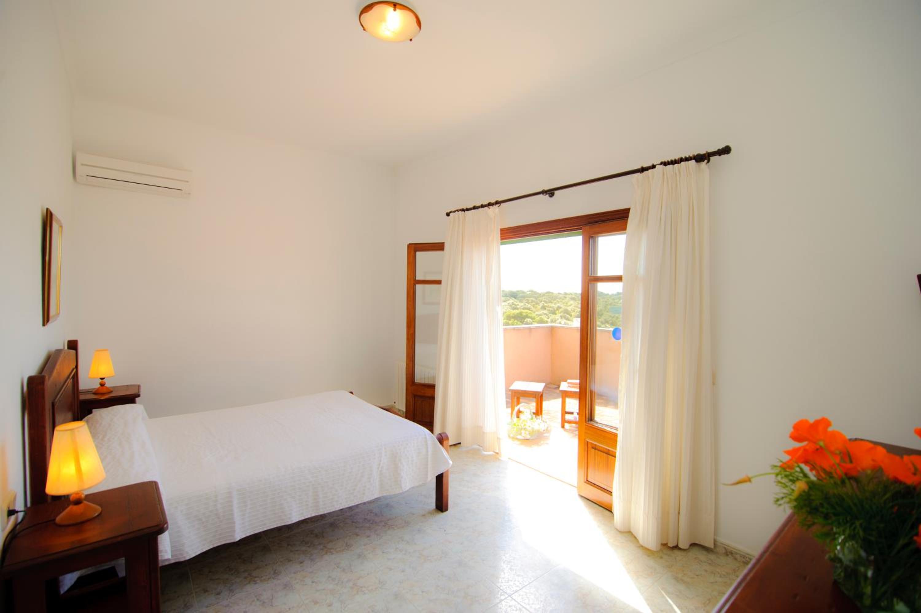 Casa de cuatro habitaciones
