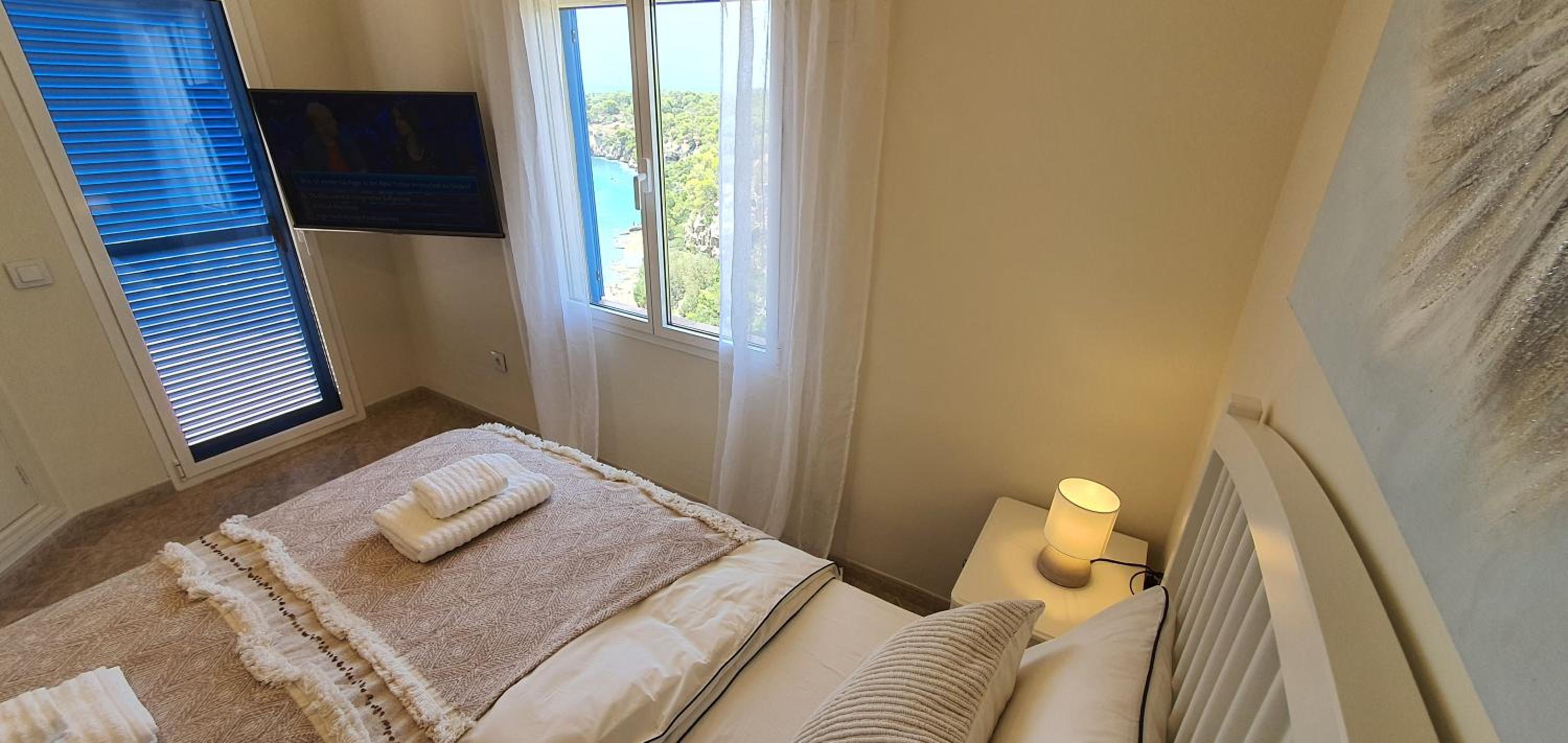 Three-Bedroom Villa photo 3