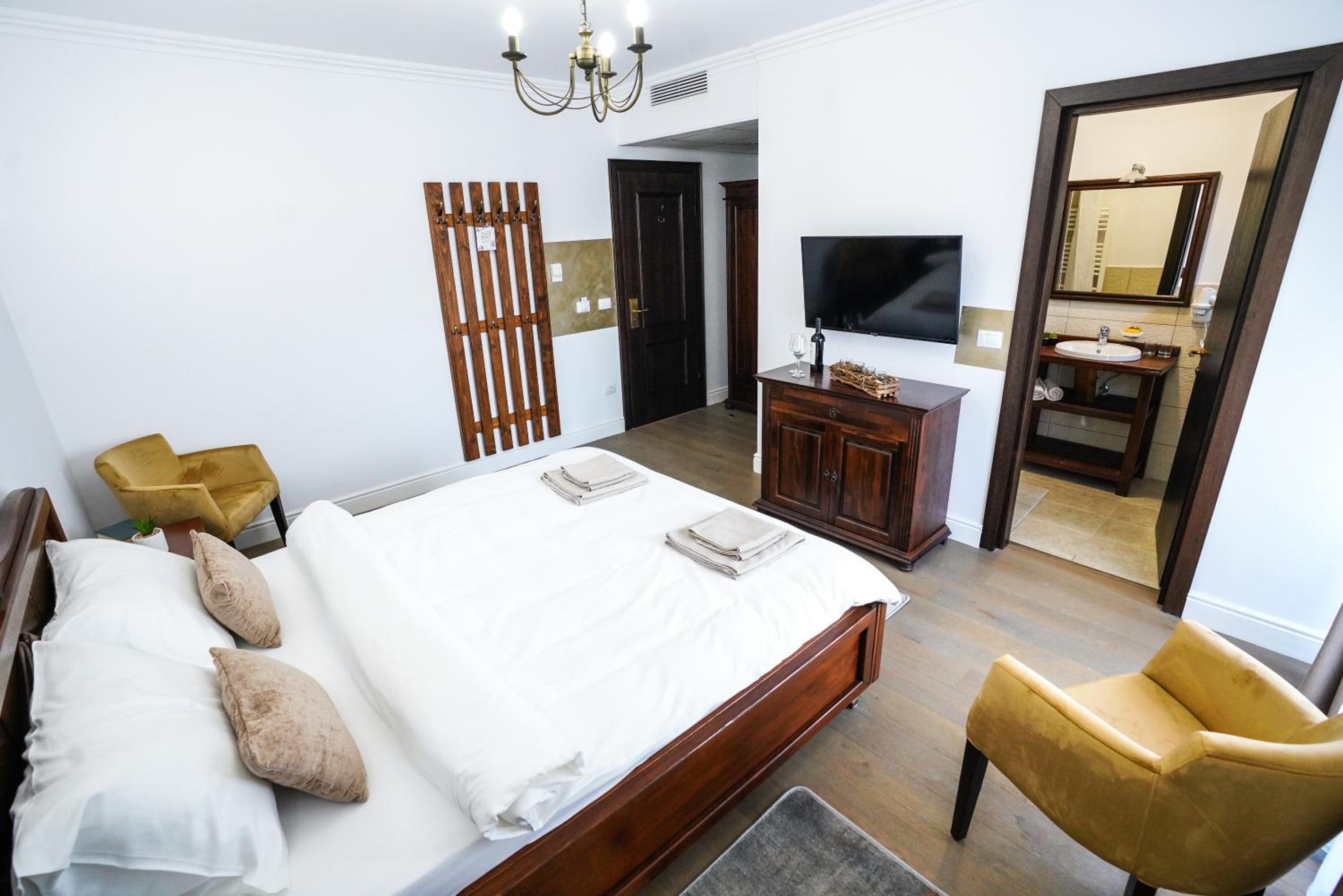 Deluxe Double Room with Spa Access