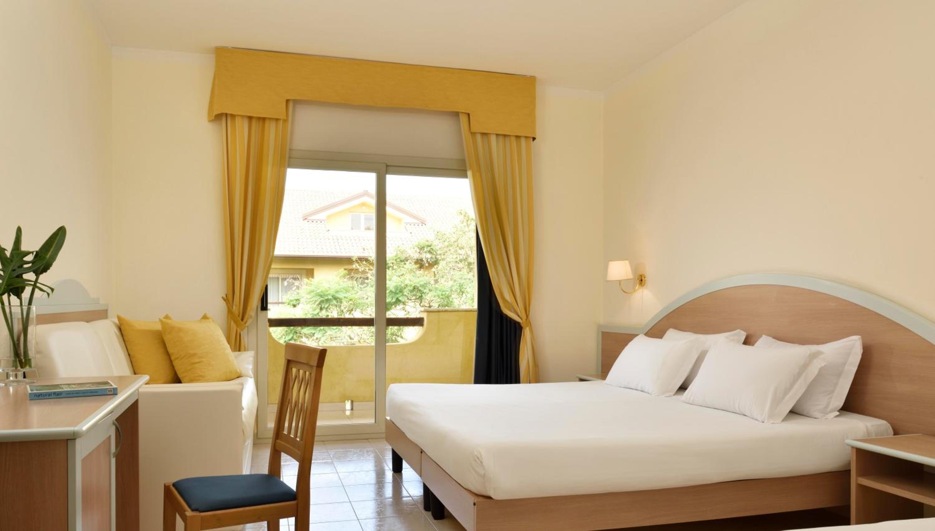 Comfort Room with Balcony