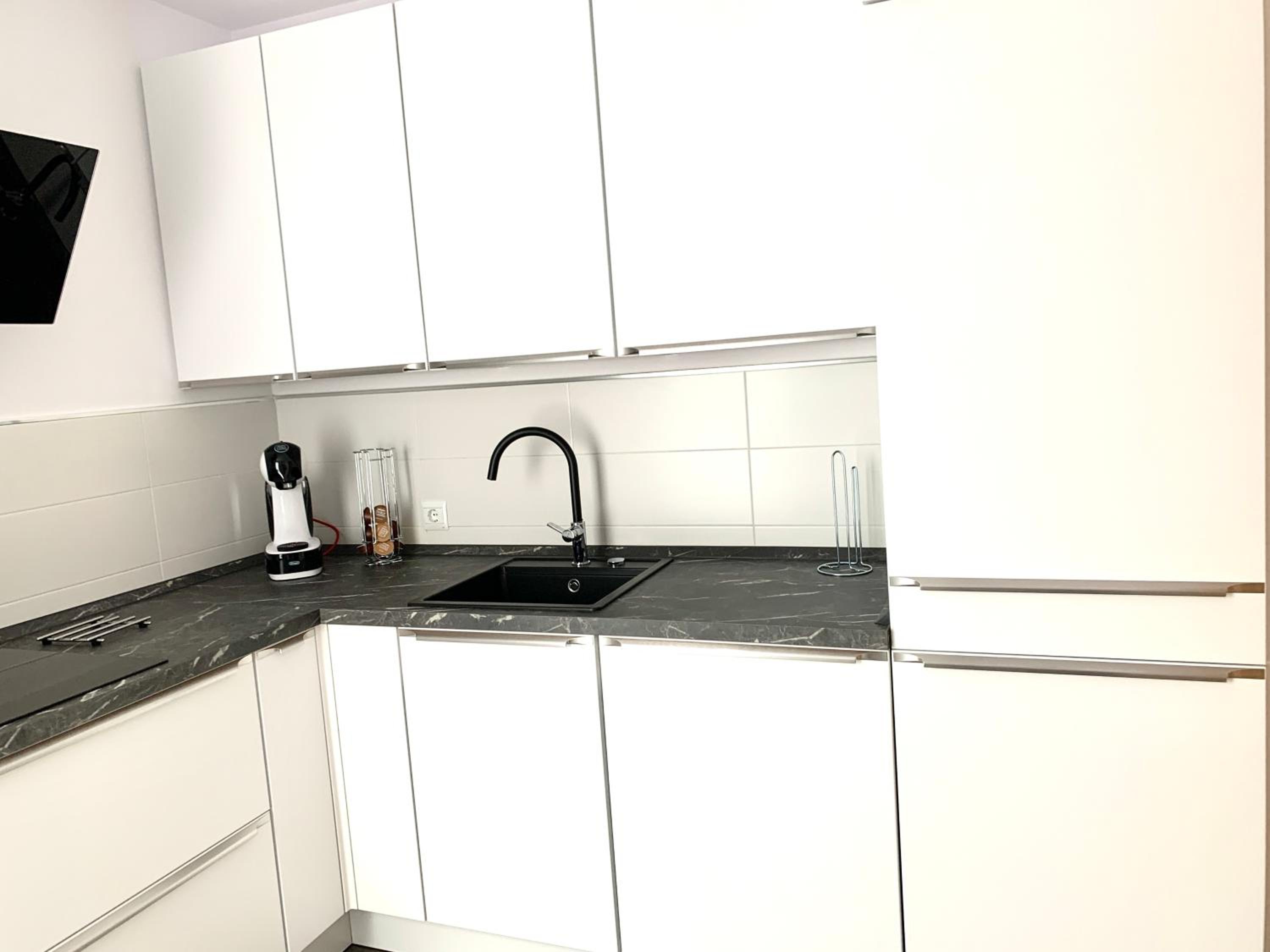 One-Bedroom Apartment - Photo 31