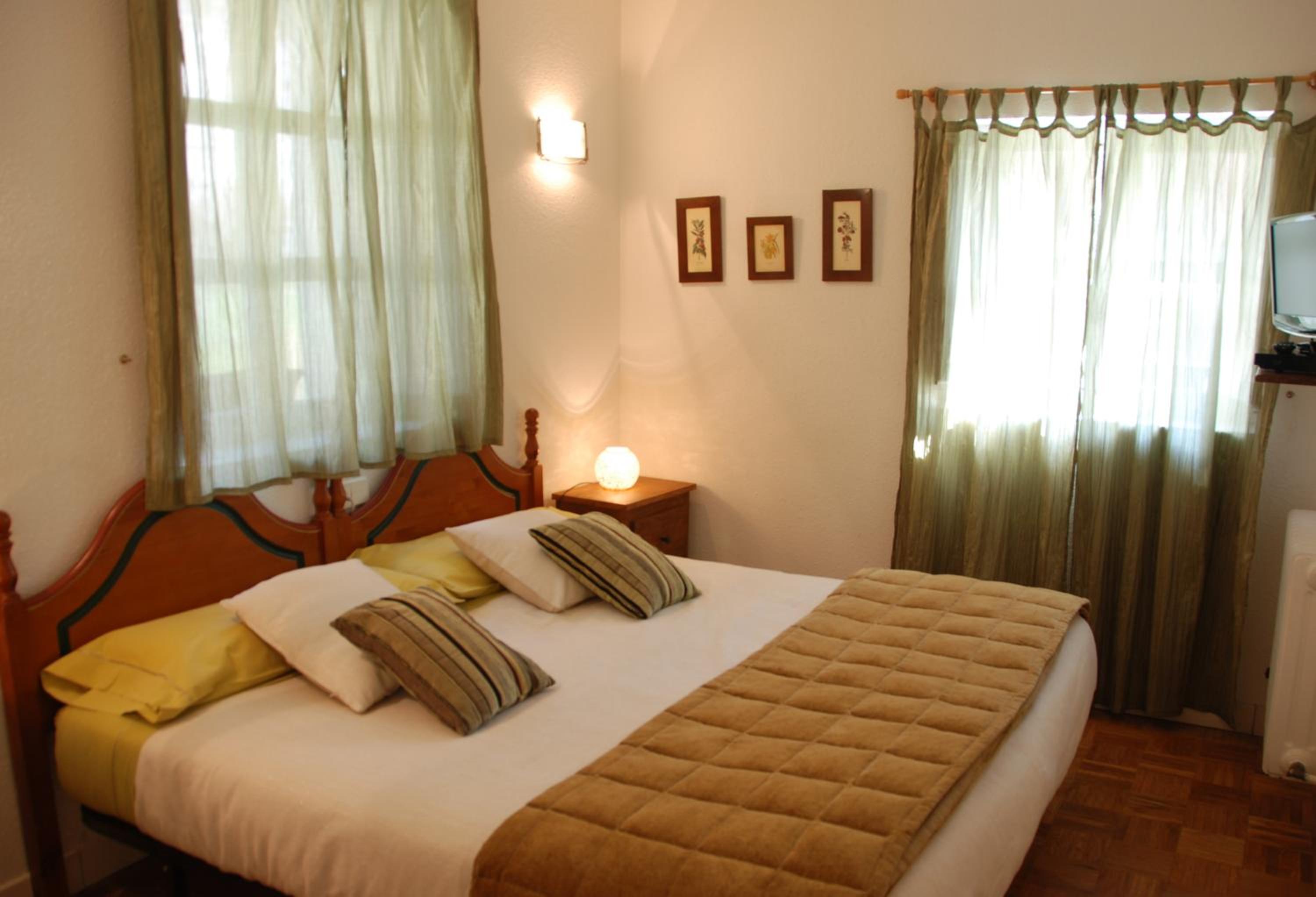 Double Room with Private Bathroom photo 2