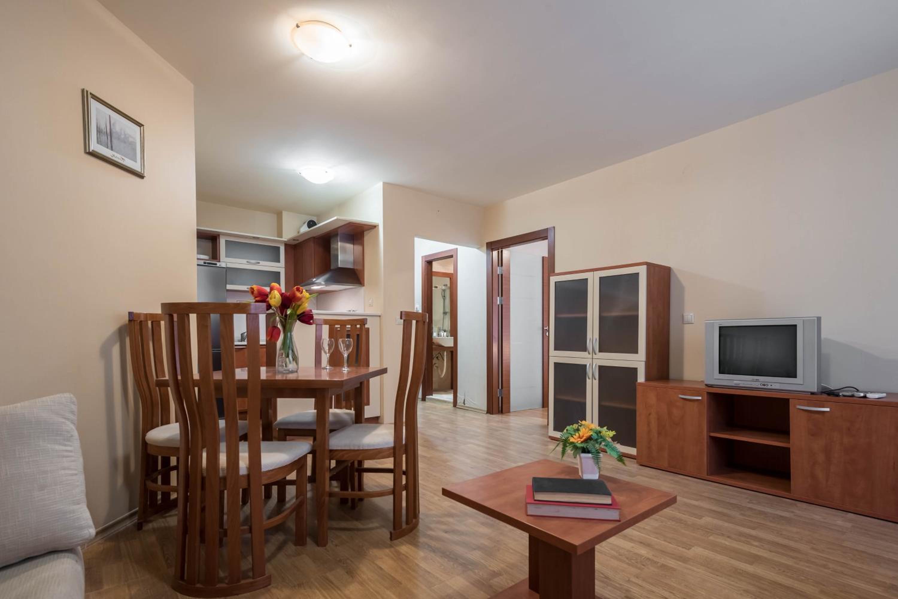 One-Bedroom Apartment with Garden View Second Line - Complex Iglika photo 1