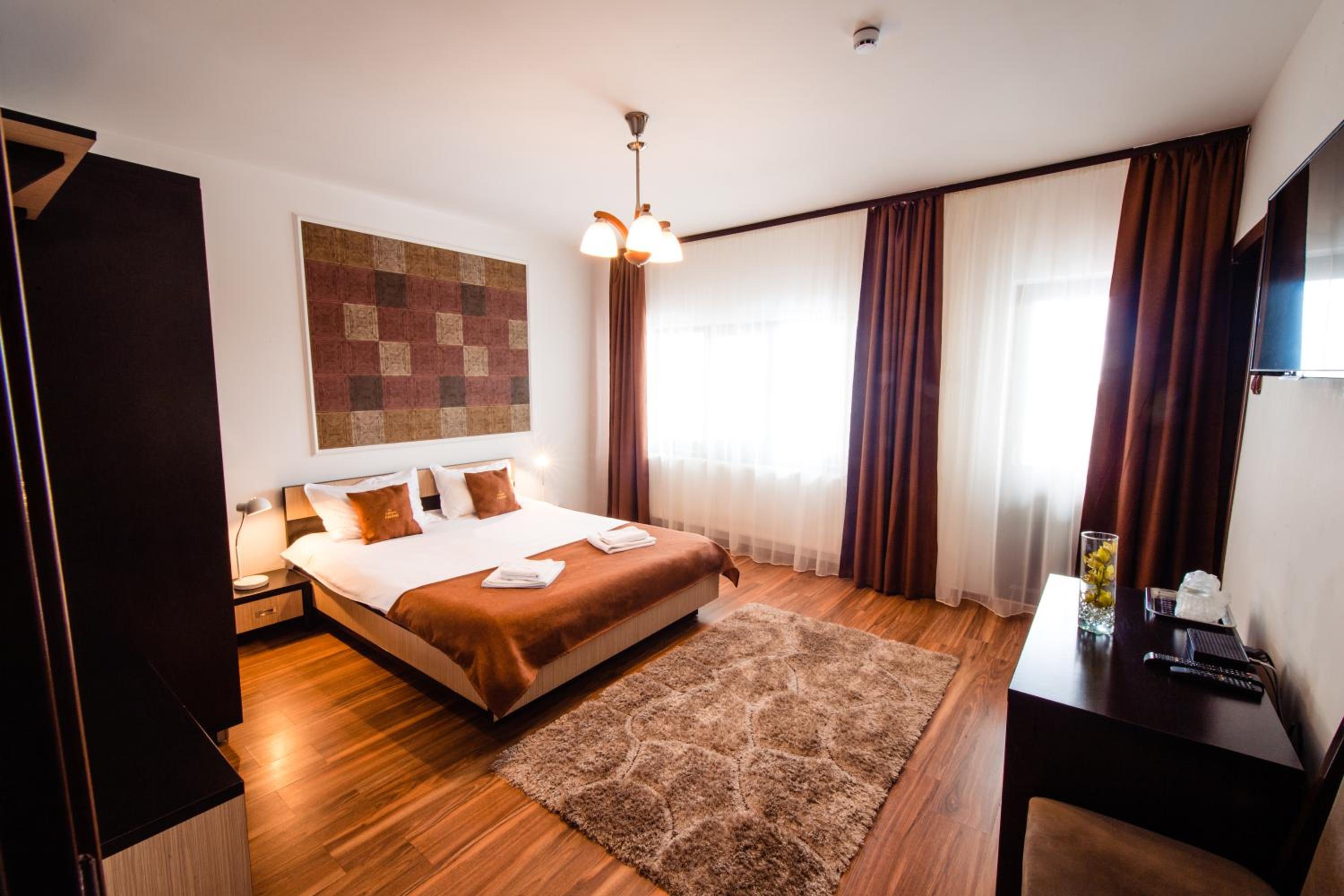 Standard Double Room - Photo 1
