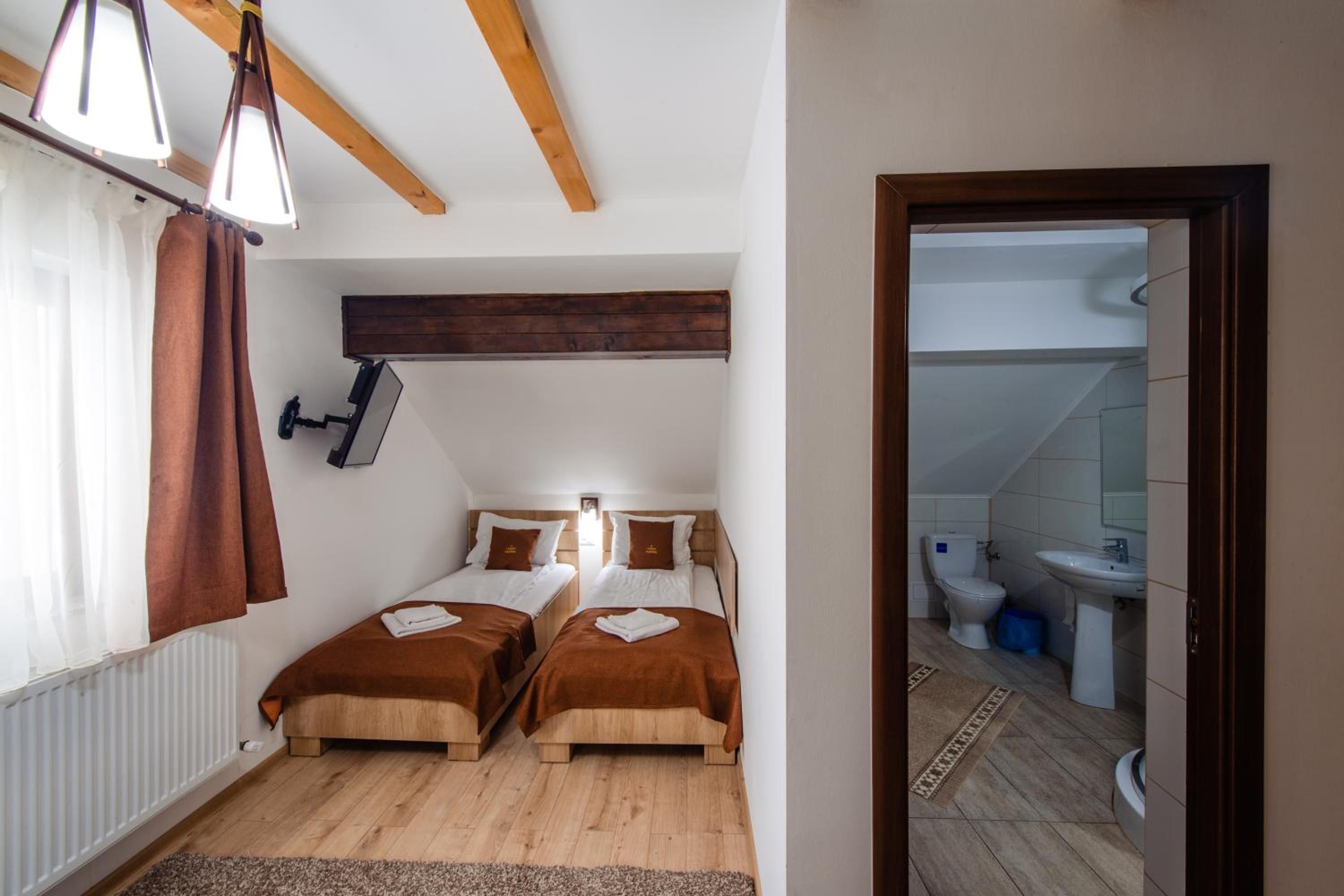 Double Room - Photo 1