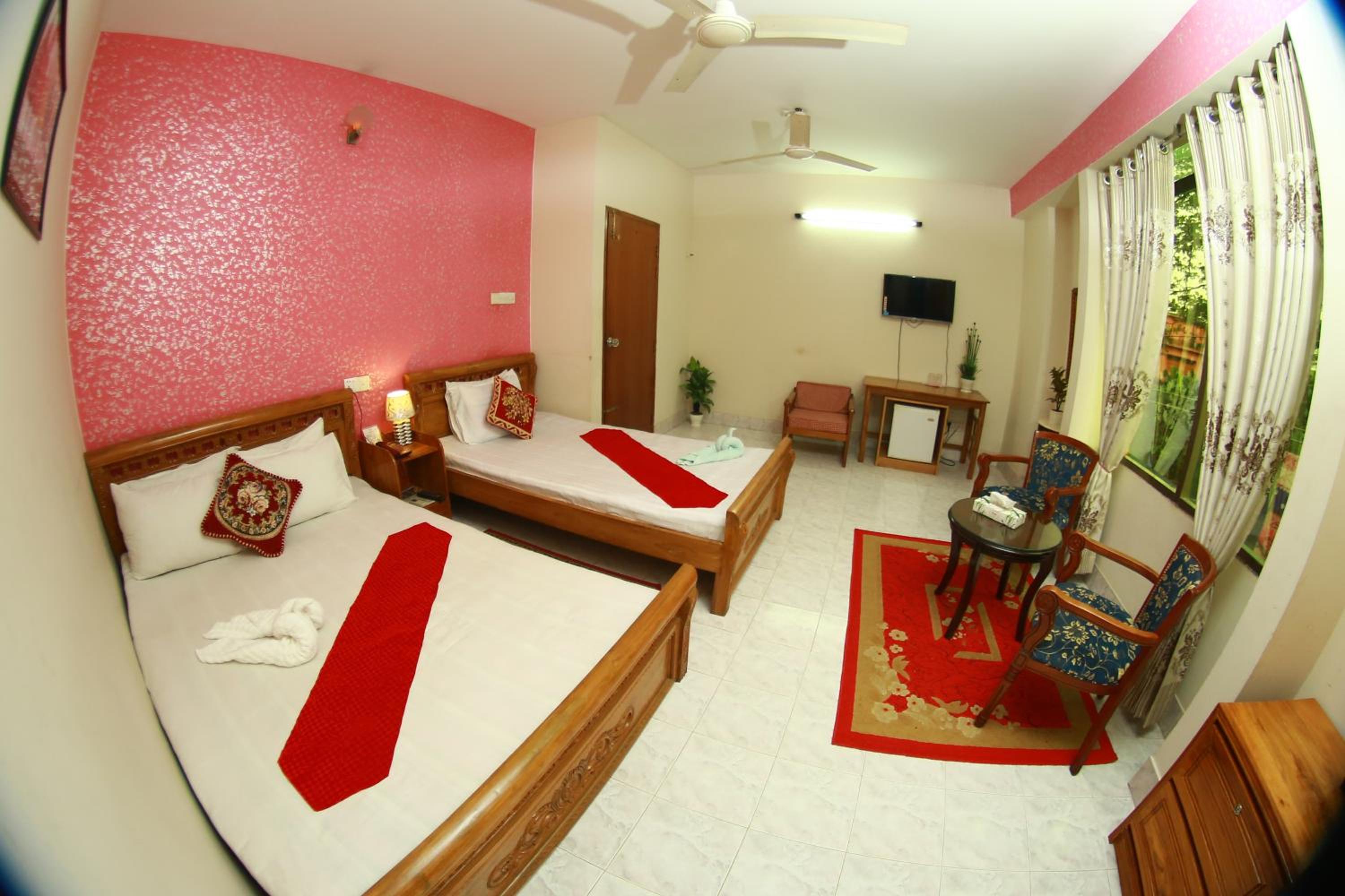 Deluxe Family Room photo 2
