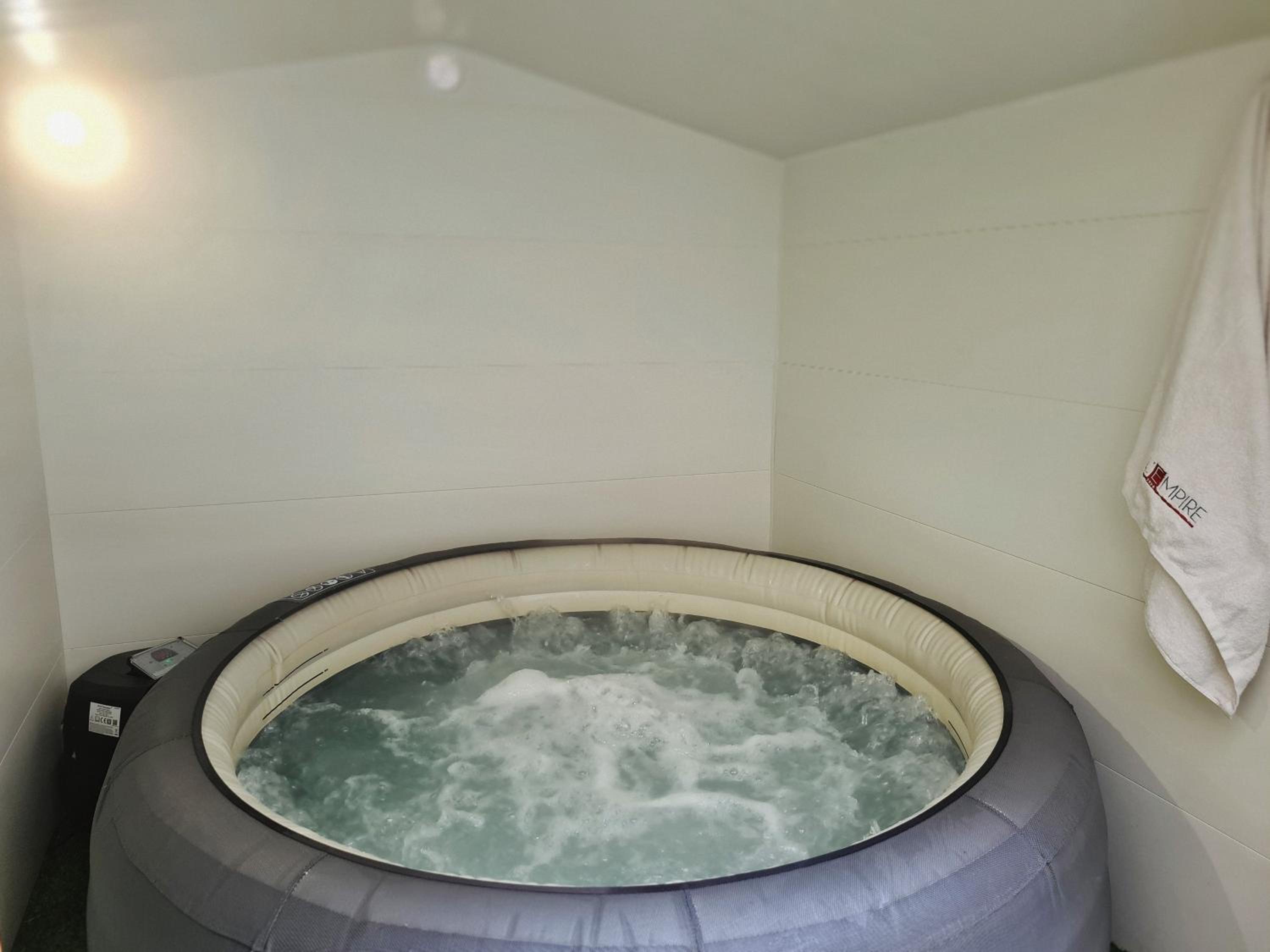 Deluxe Double Room with Terrace and Jacuzzi