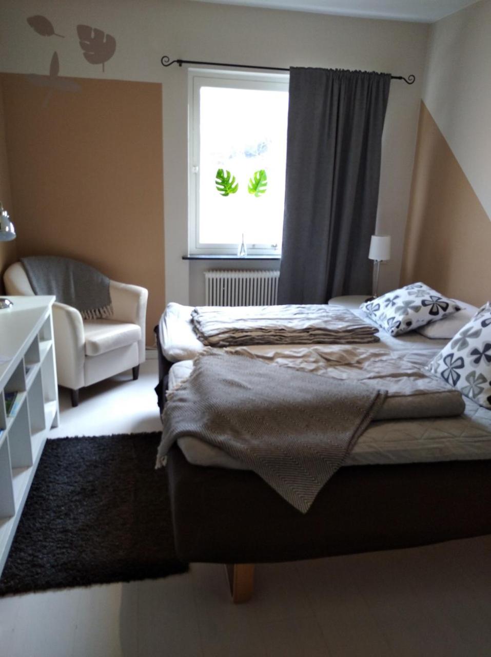 Double Room with Private Toilet - Photo 3