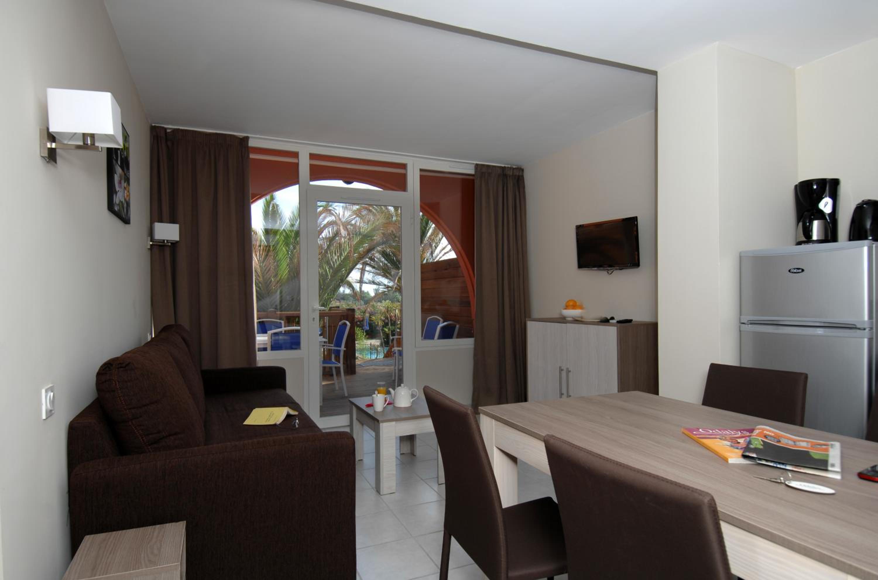 Two-Bedroom Apartment - Pool Side