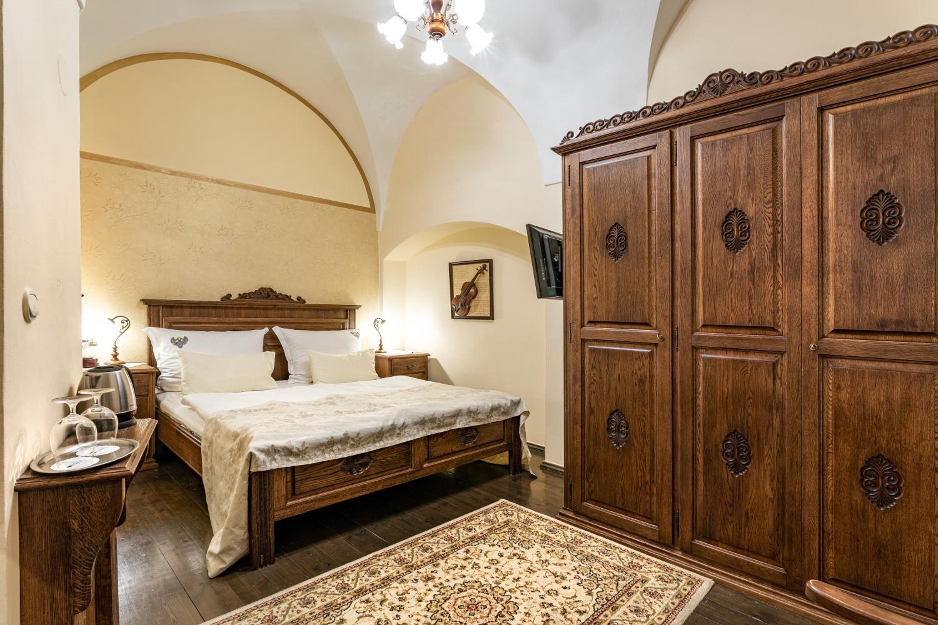 Aristocratic Standard Double Room