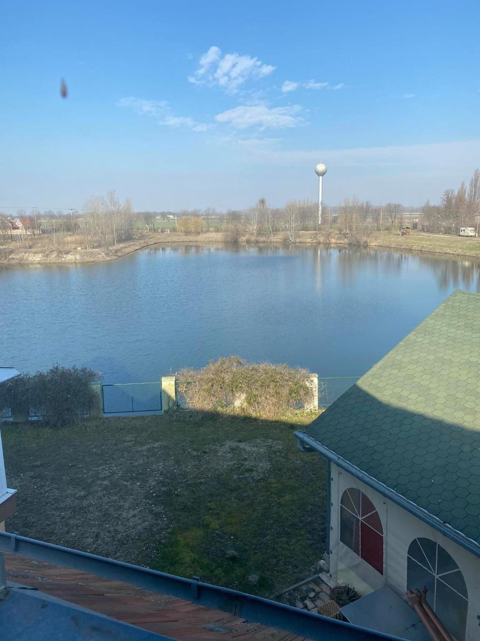 Superior Double or Twin Room with Lake View - Photo 4