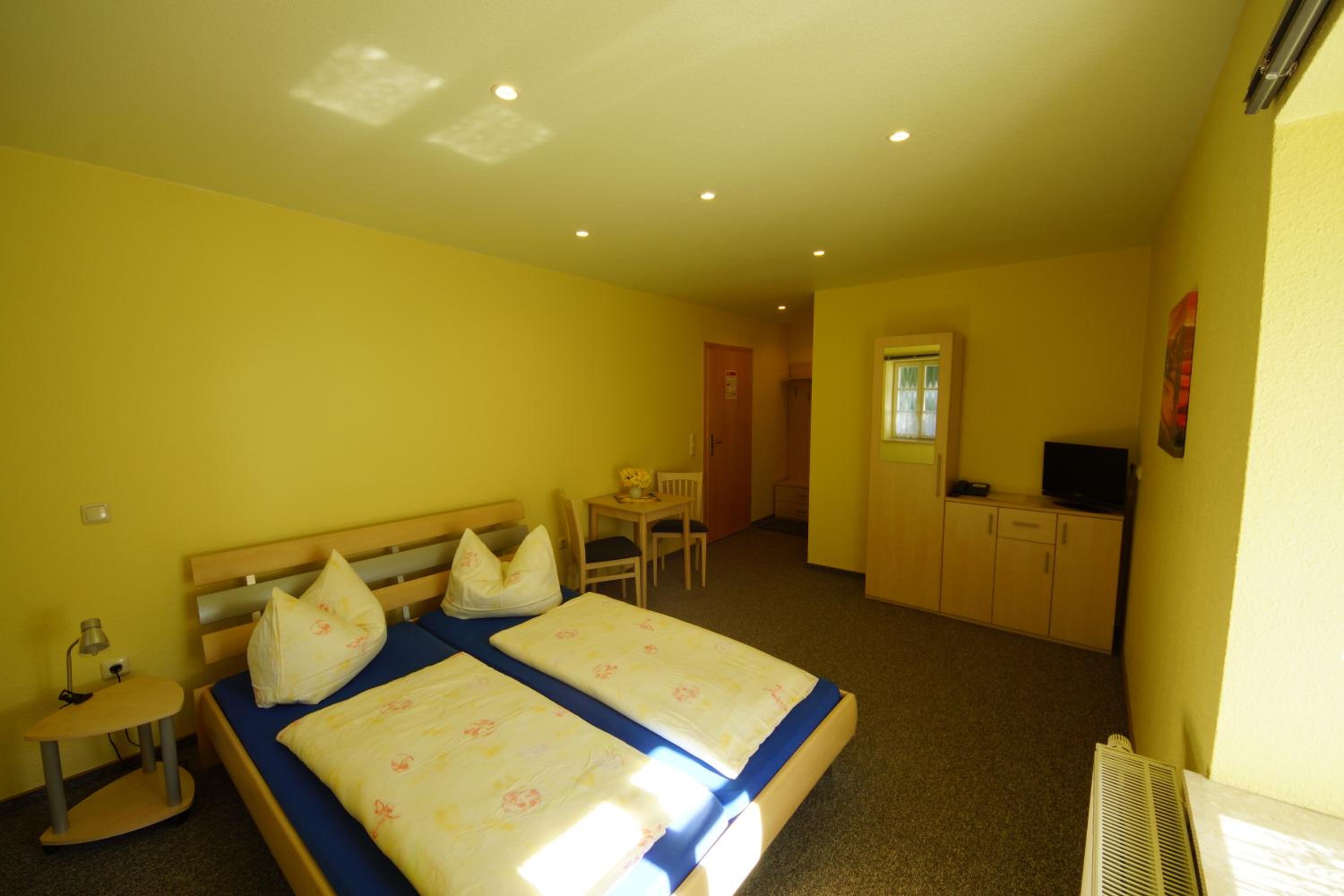 Double Room photo 3