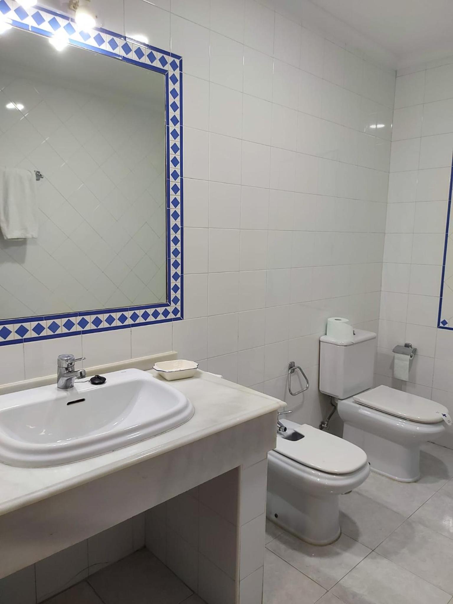 Basic Double Room with Extra Bed