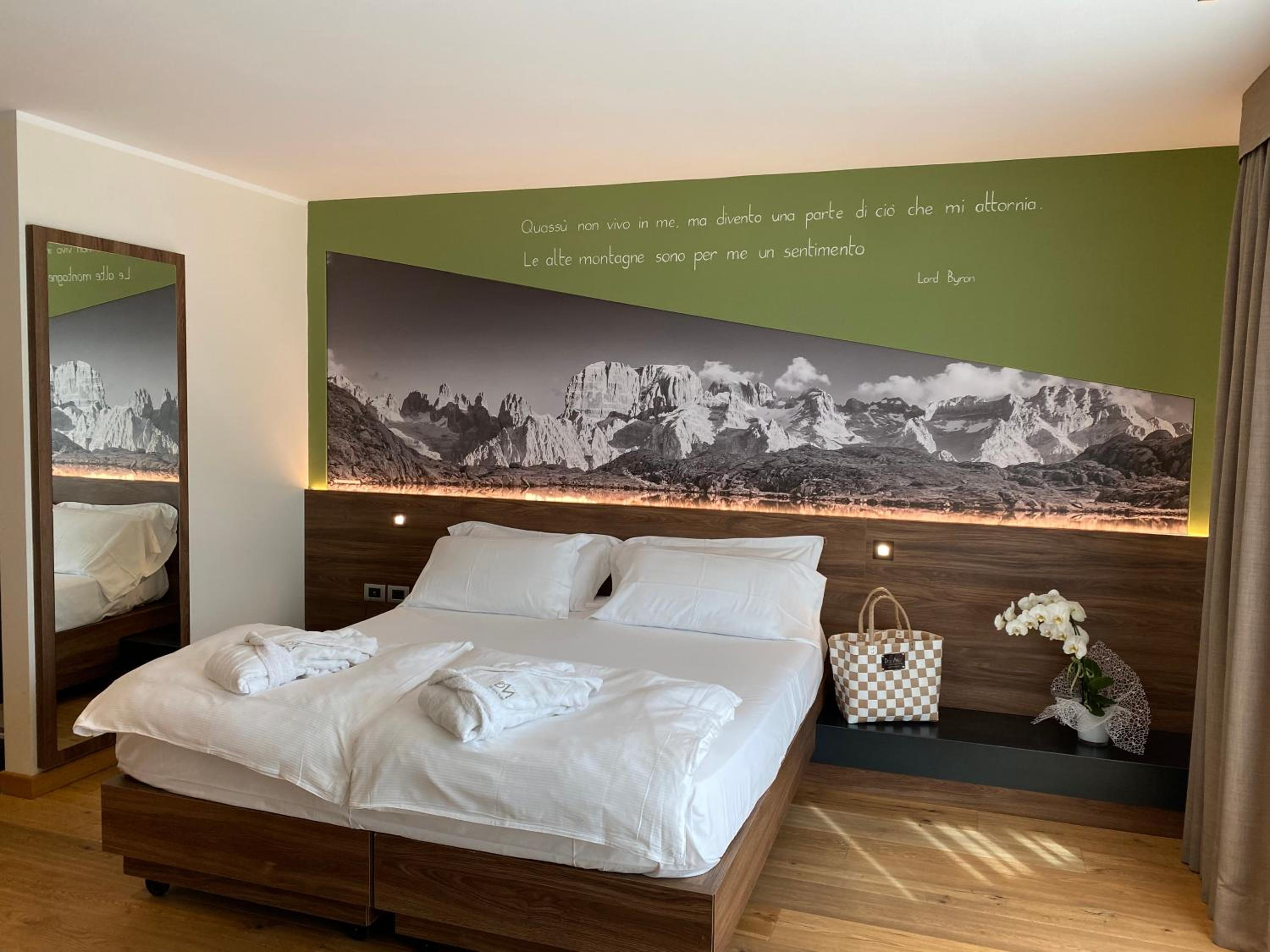 Deluxe Double or Twin Room with Terrace