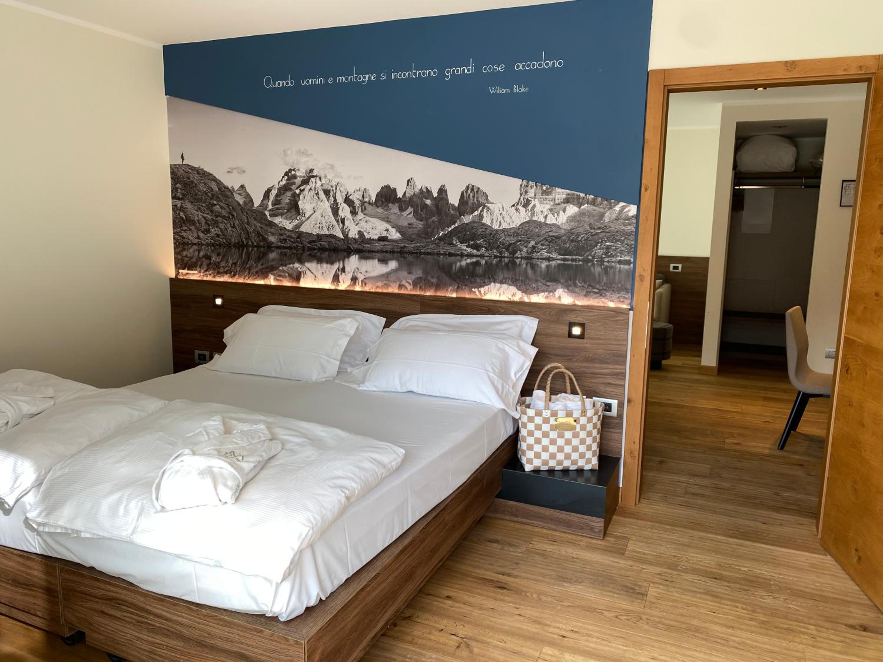 Suite with Terrace photo 2