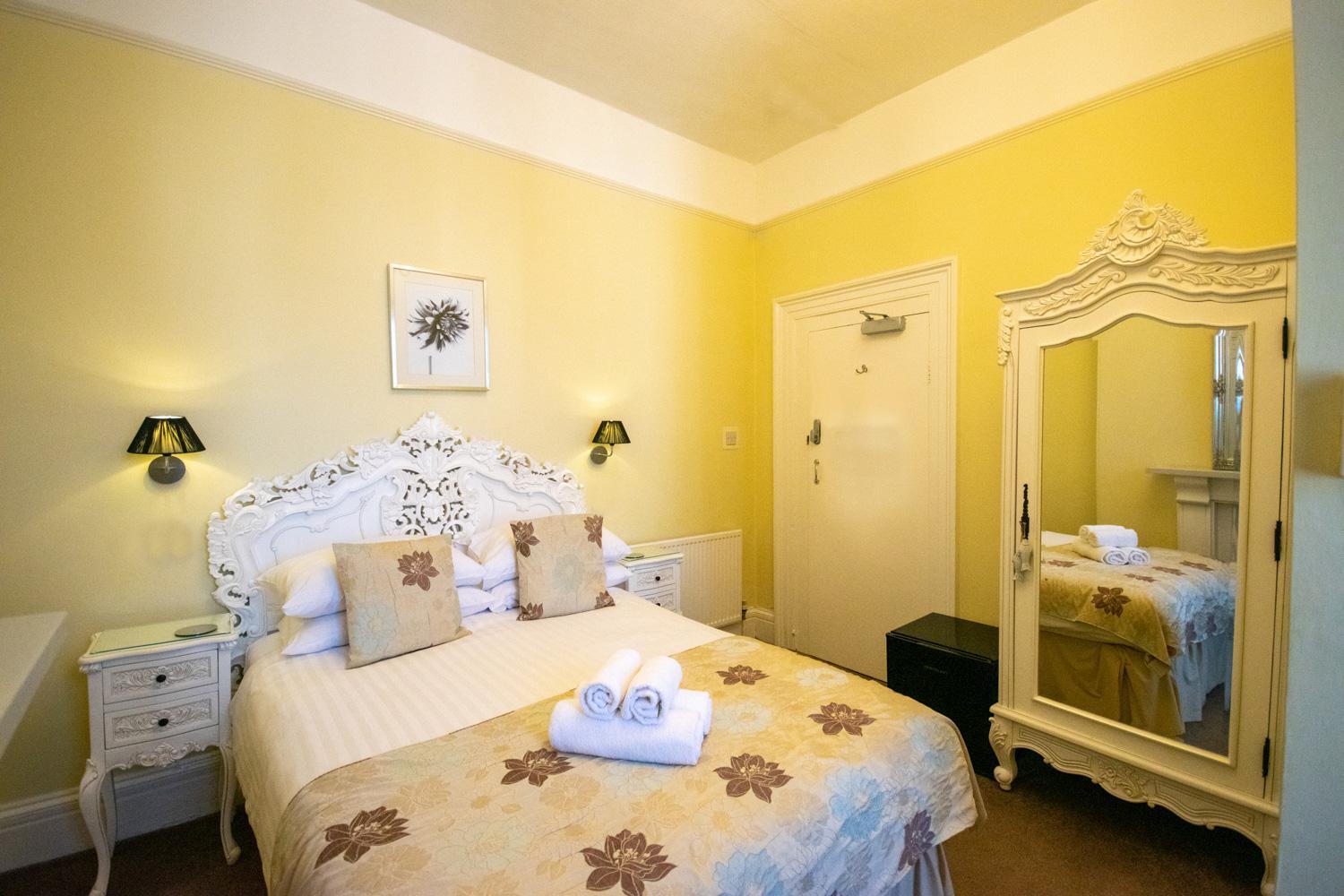 Deluxe Double Room with Shower photo 1