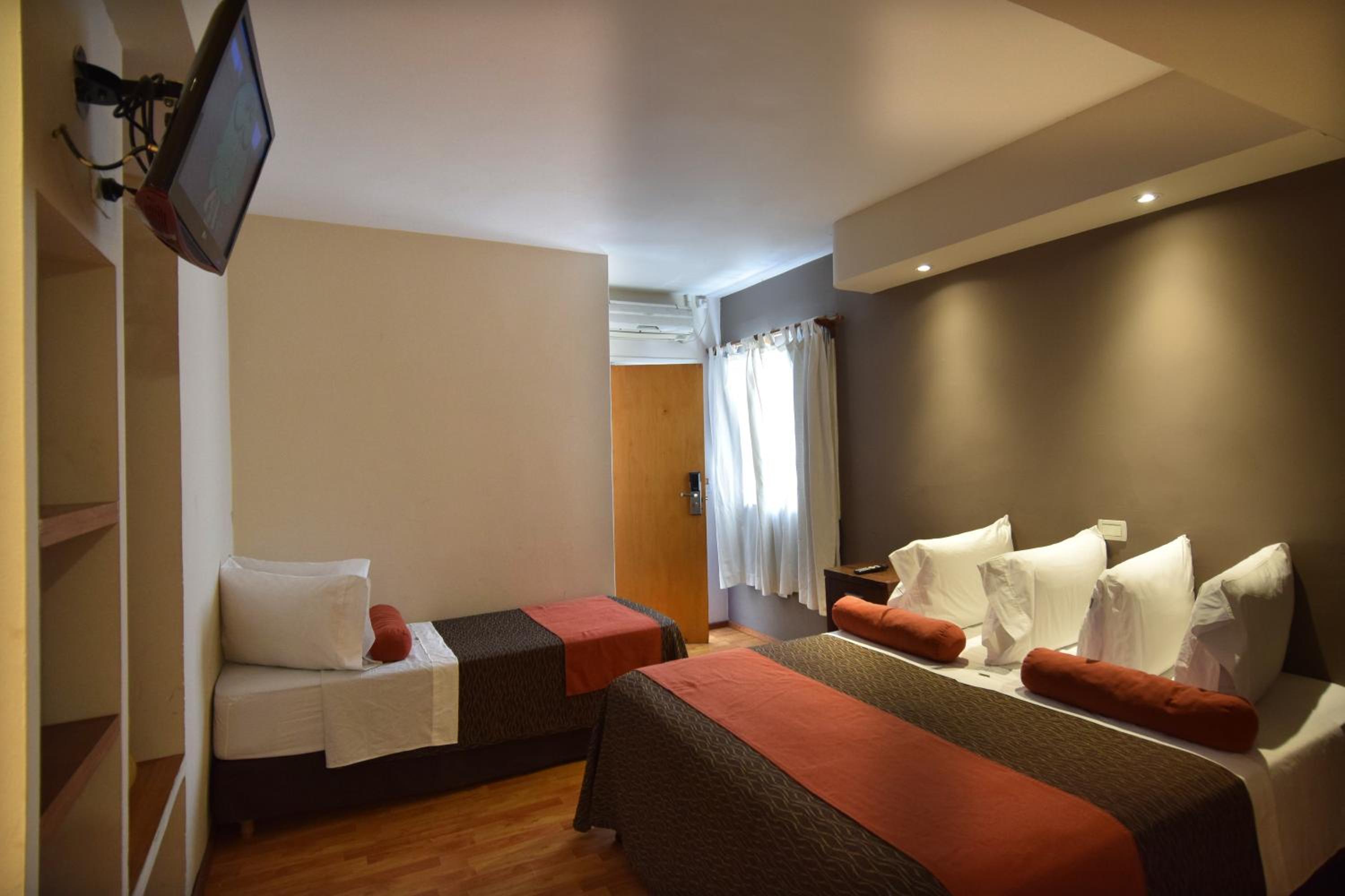 Standard Triple Room photo 3