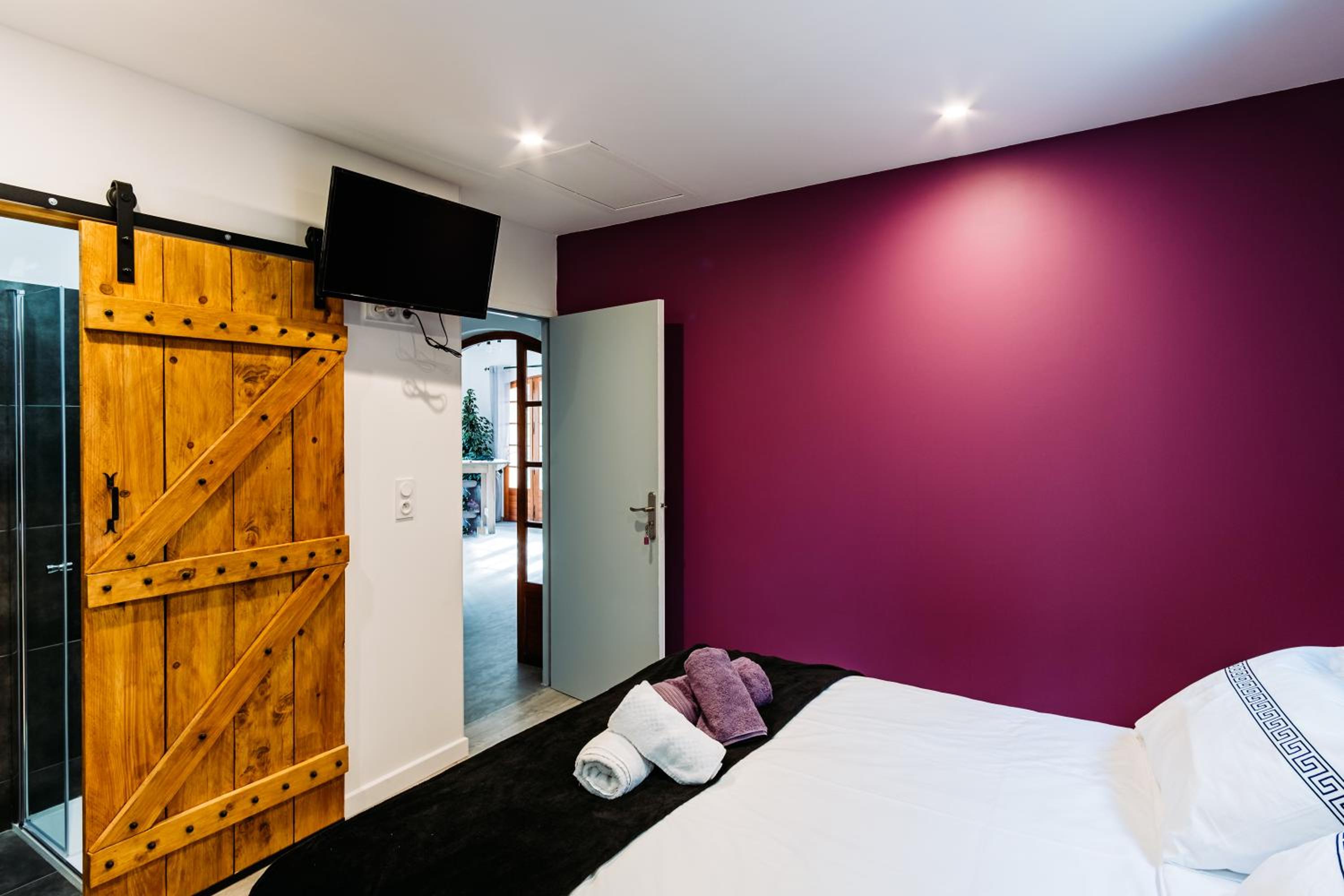 Double Room with Garden View - Photo 1