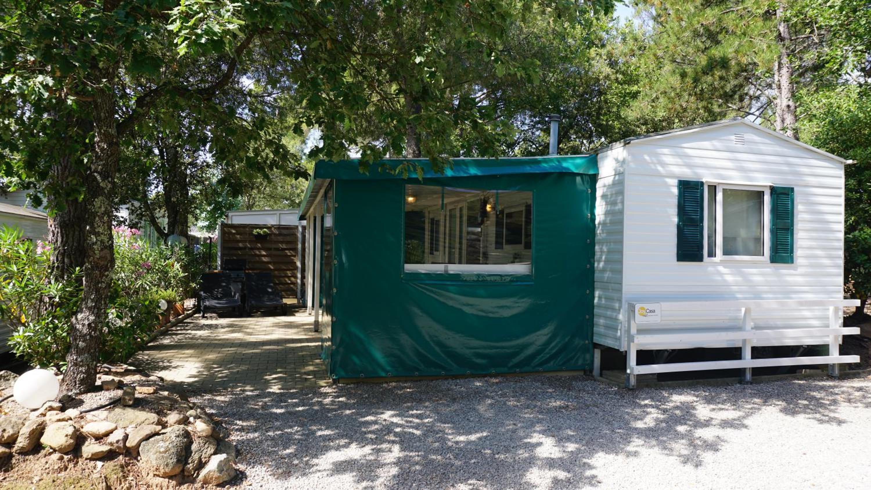Mobile Home photo 2